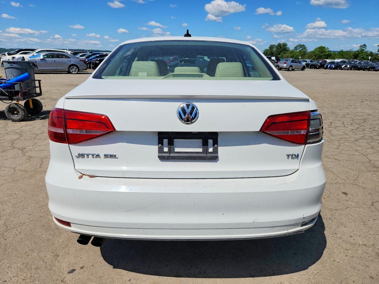 2015 Volkswagen Jetta Tdi Белый vin: 3VWLA7AJ4FM318720