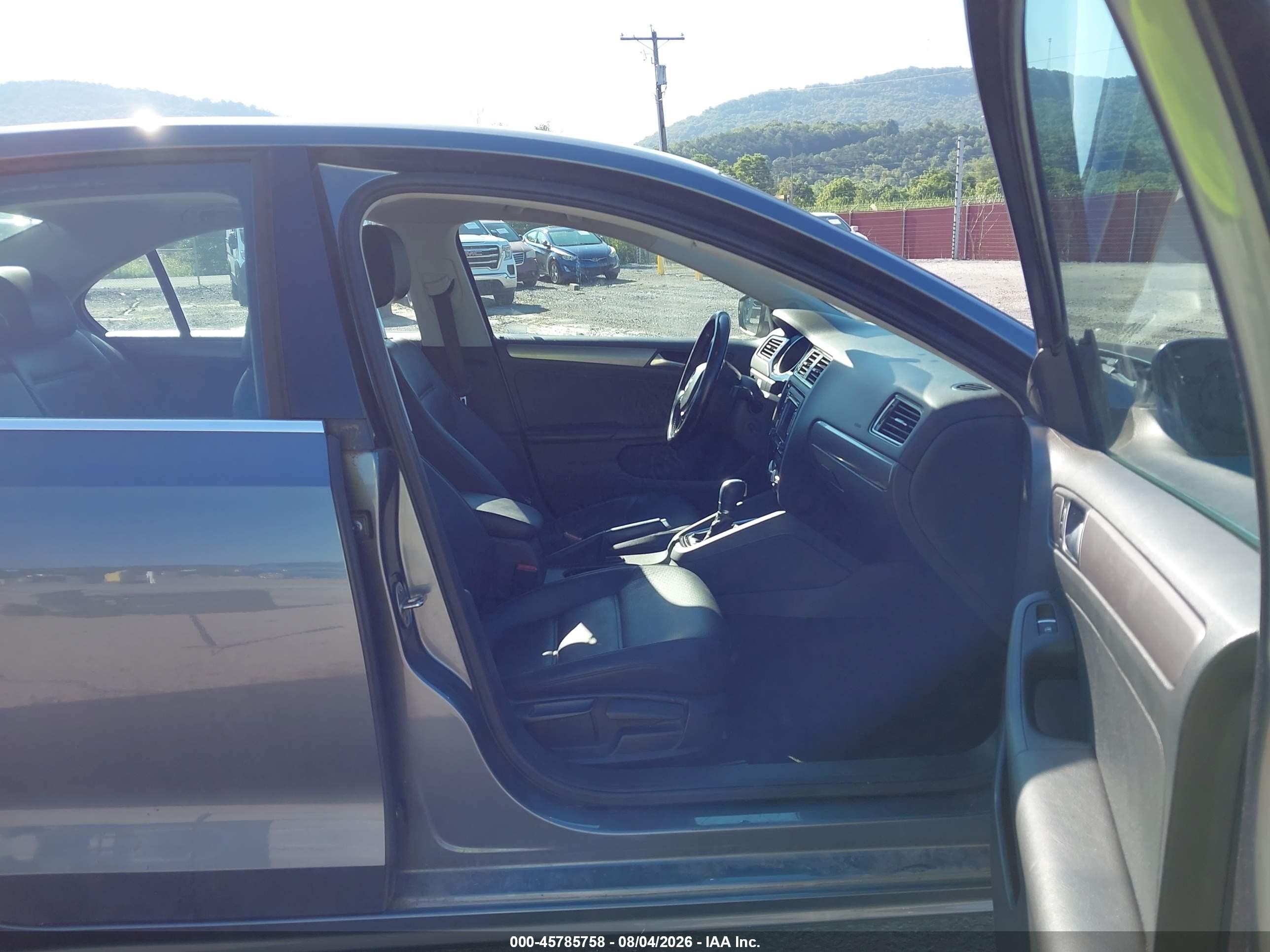2015 Volkswagen Jetta 2.0l Tdi Se Серый vin: 3VWLA7AJ5FM292449