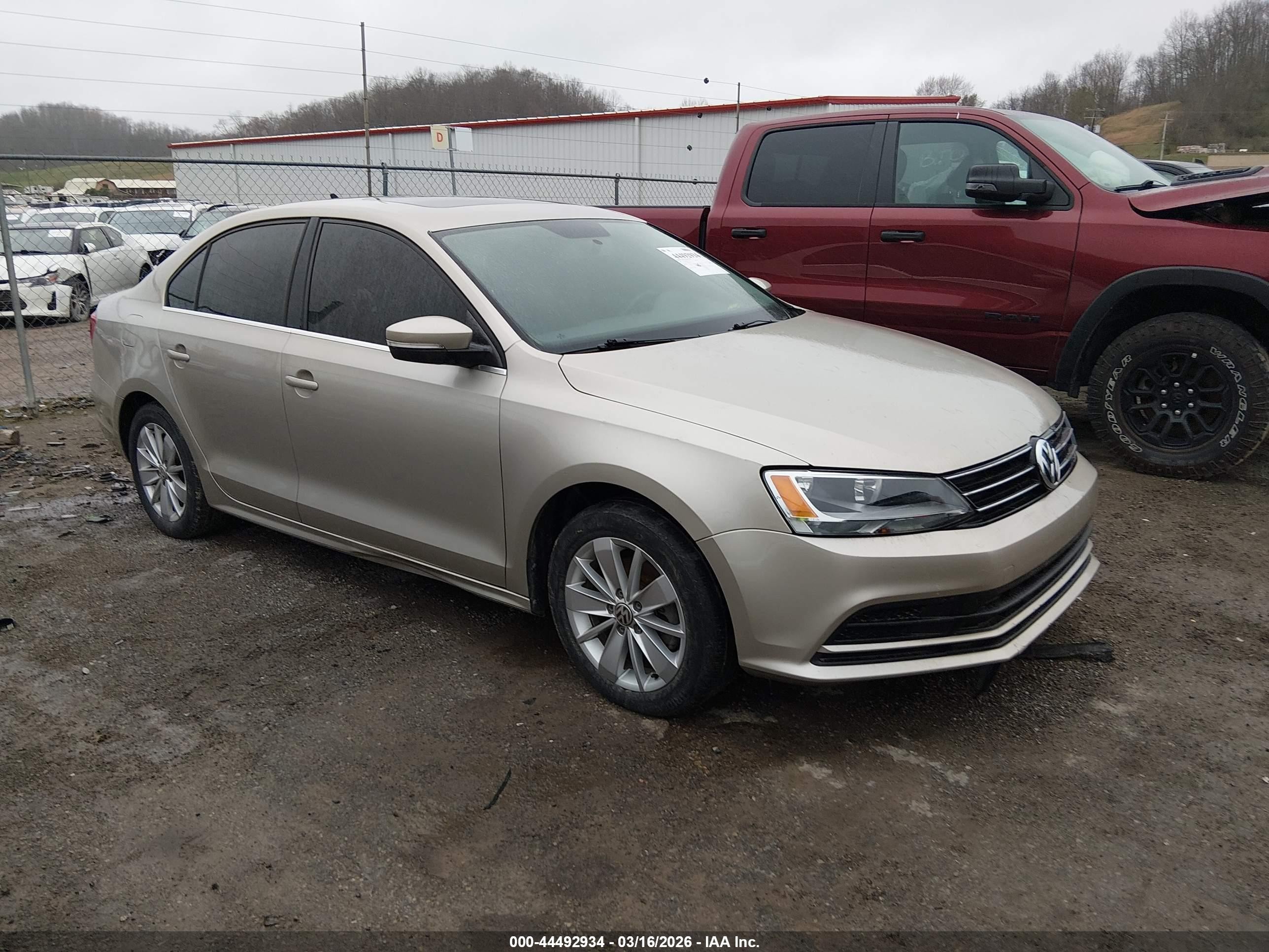 3VWLA7AJ7FM255886