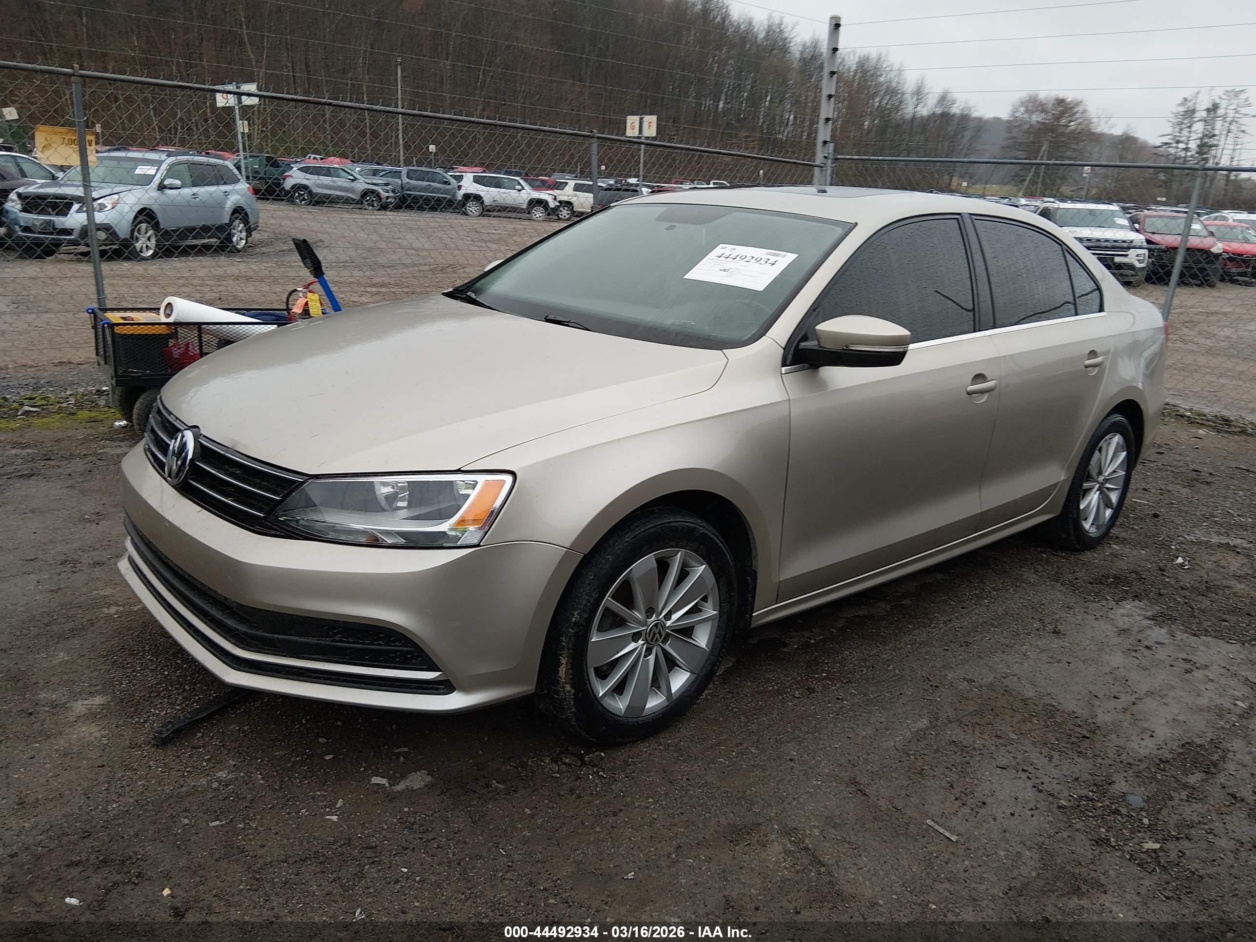2015 Volkswagen Jetta 2.0l Tdi Se Gold vin: 3VWLA7AJ7FM255886