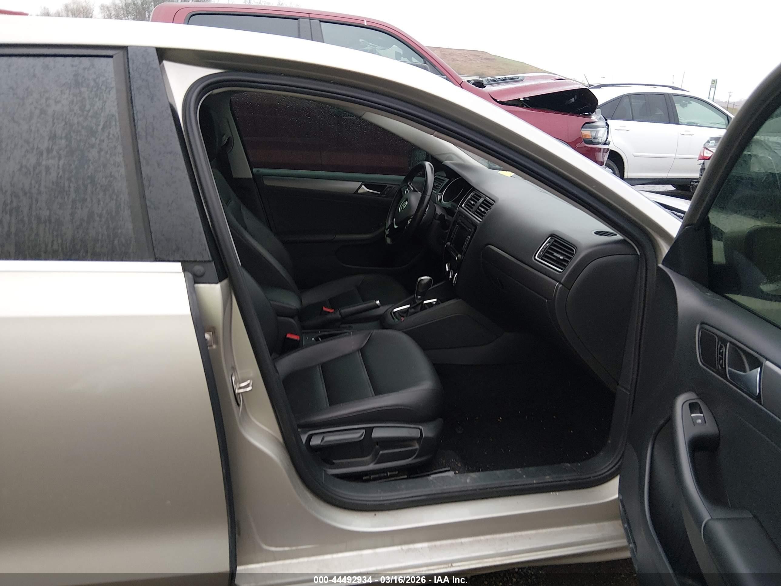 2015 Volkswagen Jetta 2.0l Tdi Se Gold vin: 3VWLA7AJ7FM255886