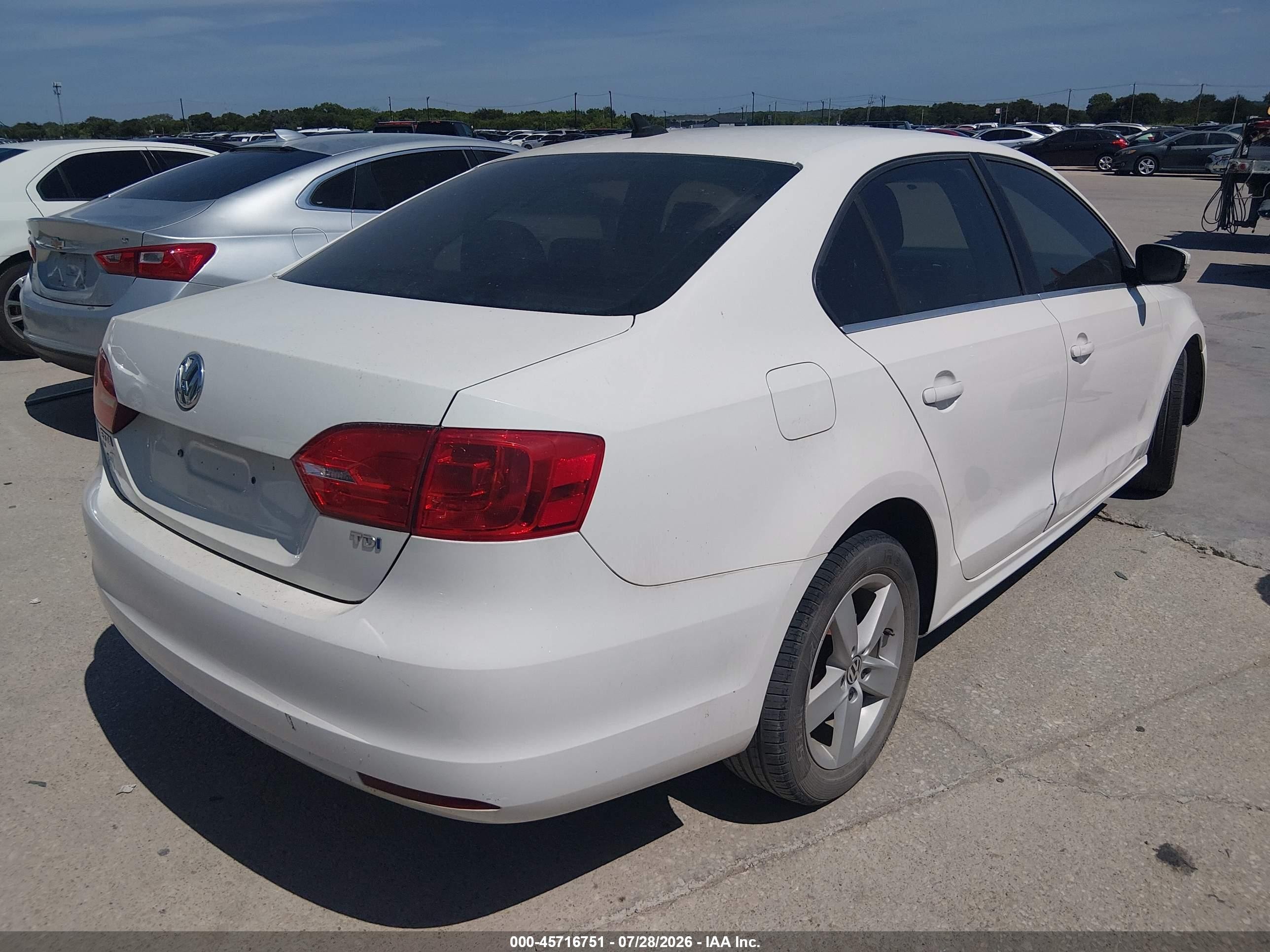 2011 Volkswagen Jetta 2.0l Tdi White vin: 3VWLL7AJ0BM087304
