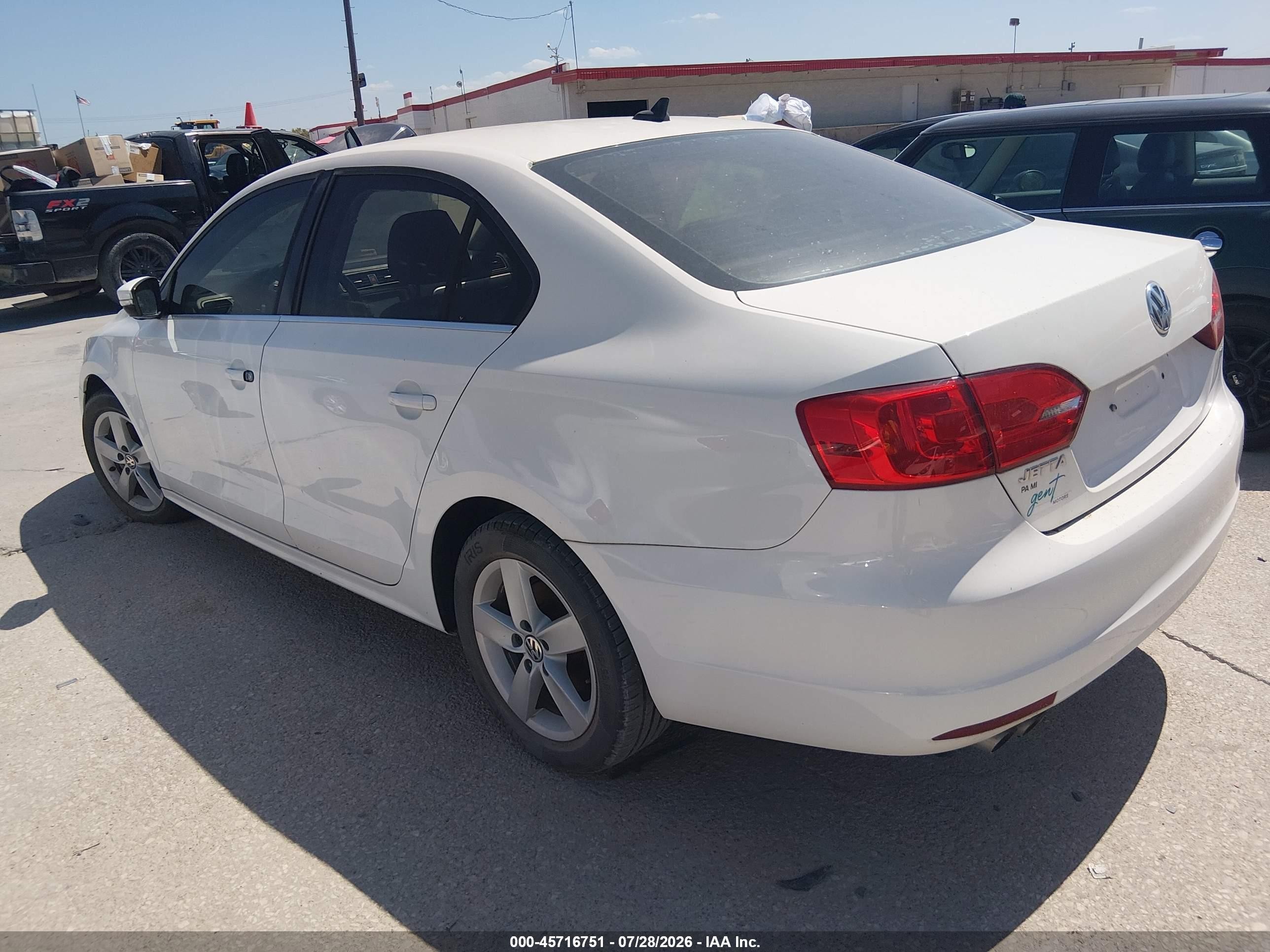 2011 Volkswagen Jetta 2.0l Tdi White vin: 3VWLL7AJ0BM087304
