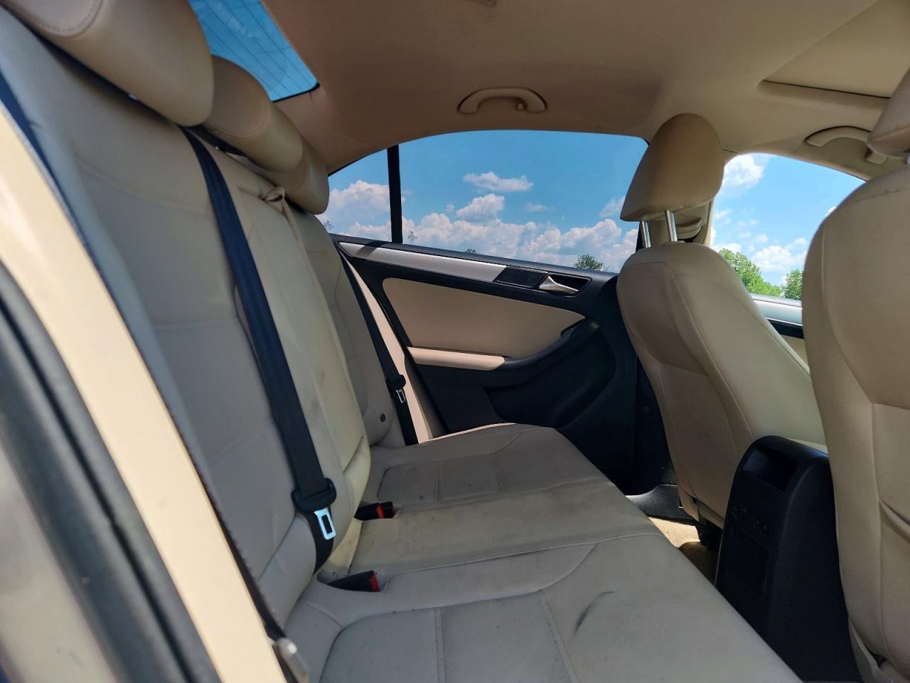 2011 Volkswagen Jetta Tdi Silver vin: 3VWLL7AJ0BM089456