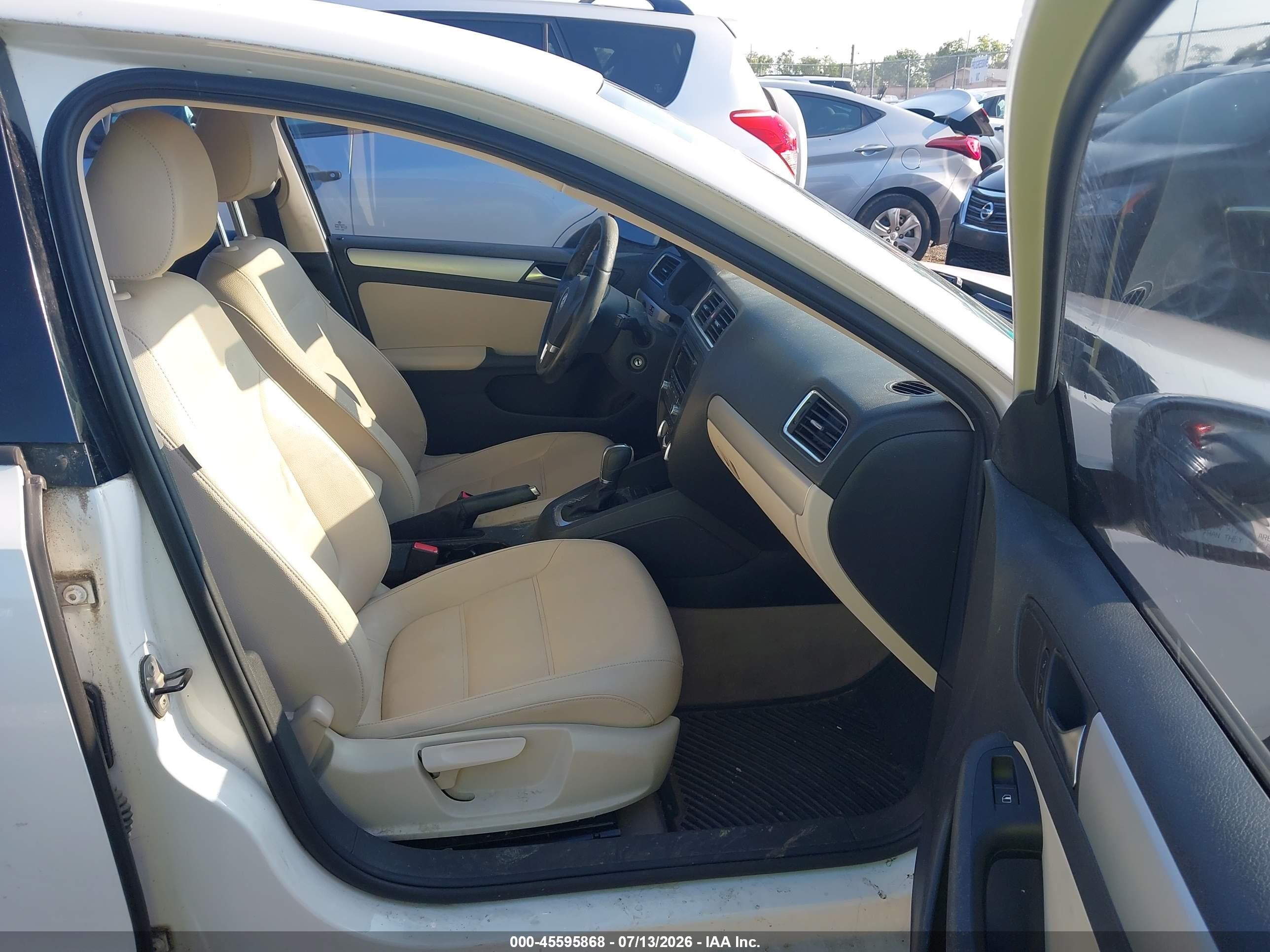 2012 Volkswagen Jetta Tdi White vin: 3VWLL7AJ0CM311785