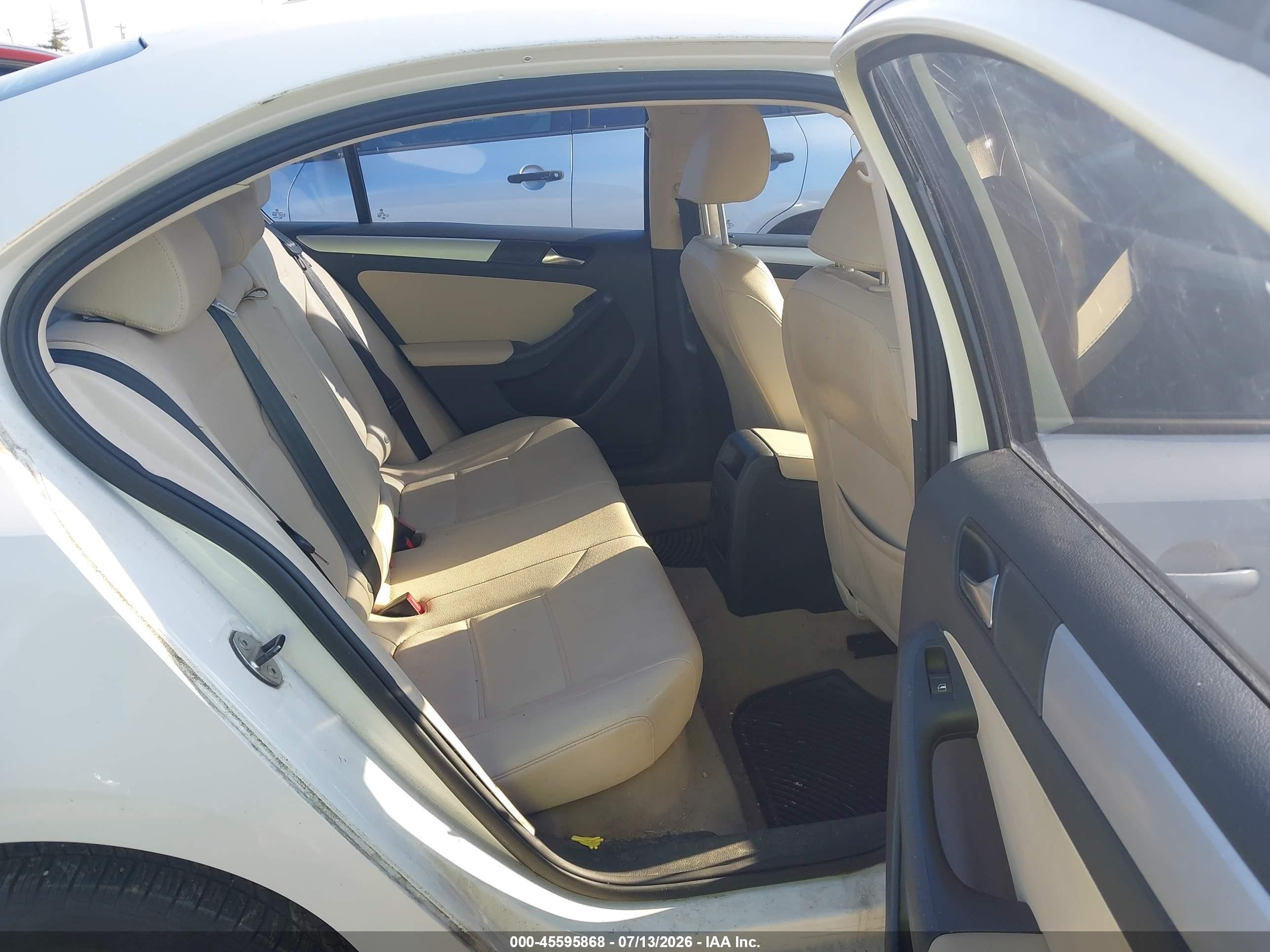 2012 Volkswagen Jetta Tdi White vin: 3VWLL7AJ0CM311785