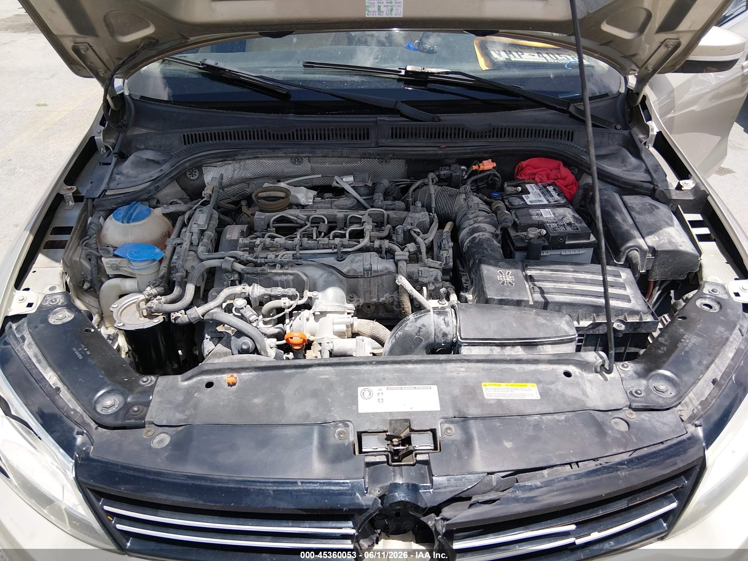 2013 Volkswagen Jetta 2.0l Tdi Tan vin: 3VWLL7AJ0DM231047