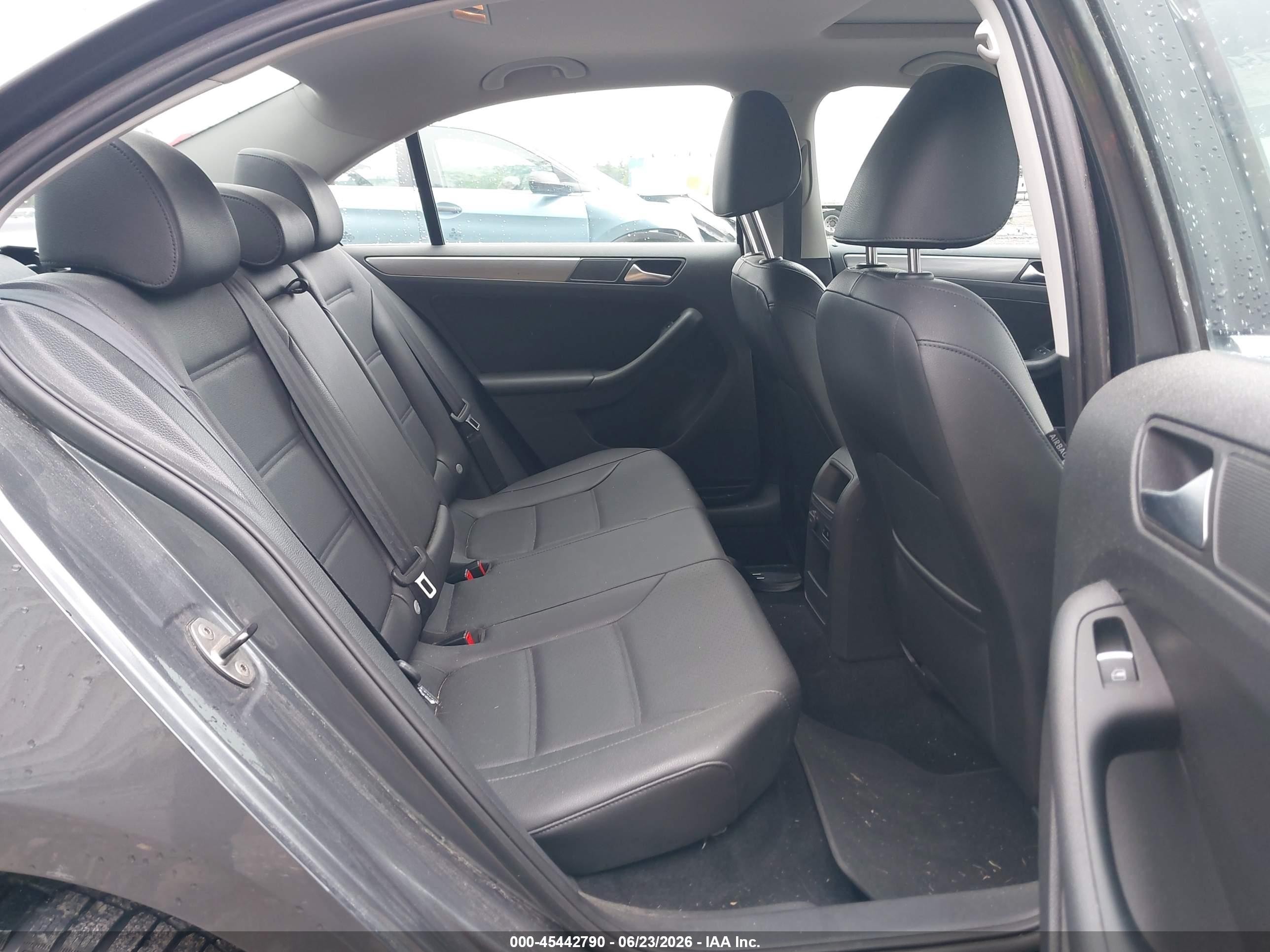 2013 Volkswagen Jetta 2.0l Tdi Gray vin: 3VWLL7AJ0DM395057