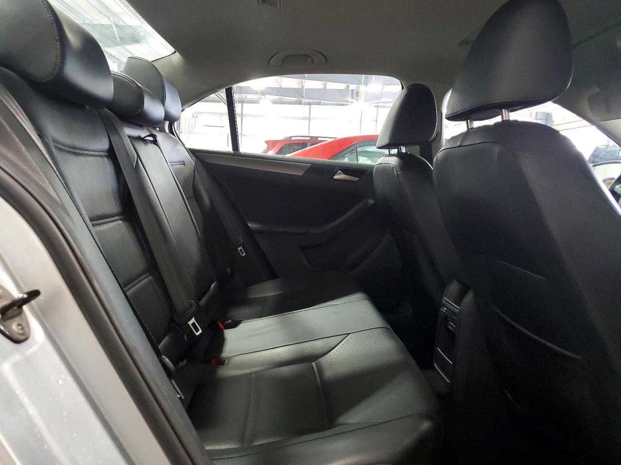 2013 Volkswagen Jetta Tdi Silver vin: 3VWLL7AJ0DM405781