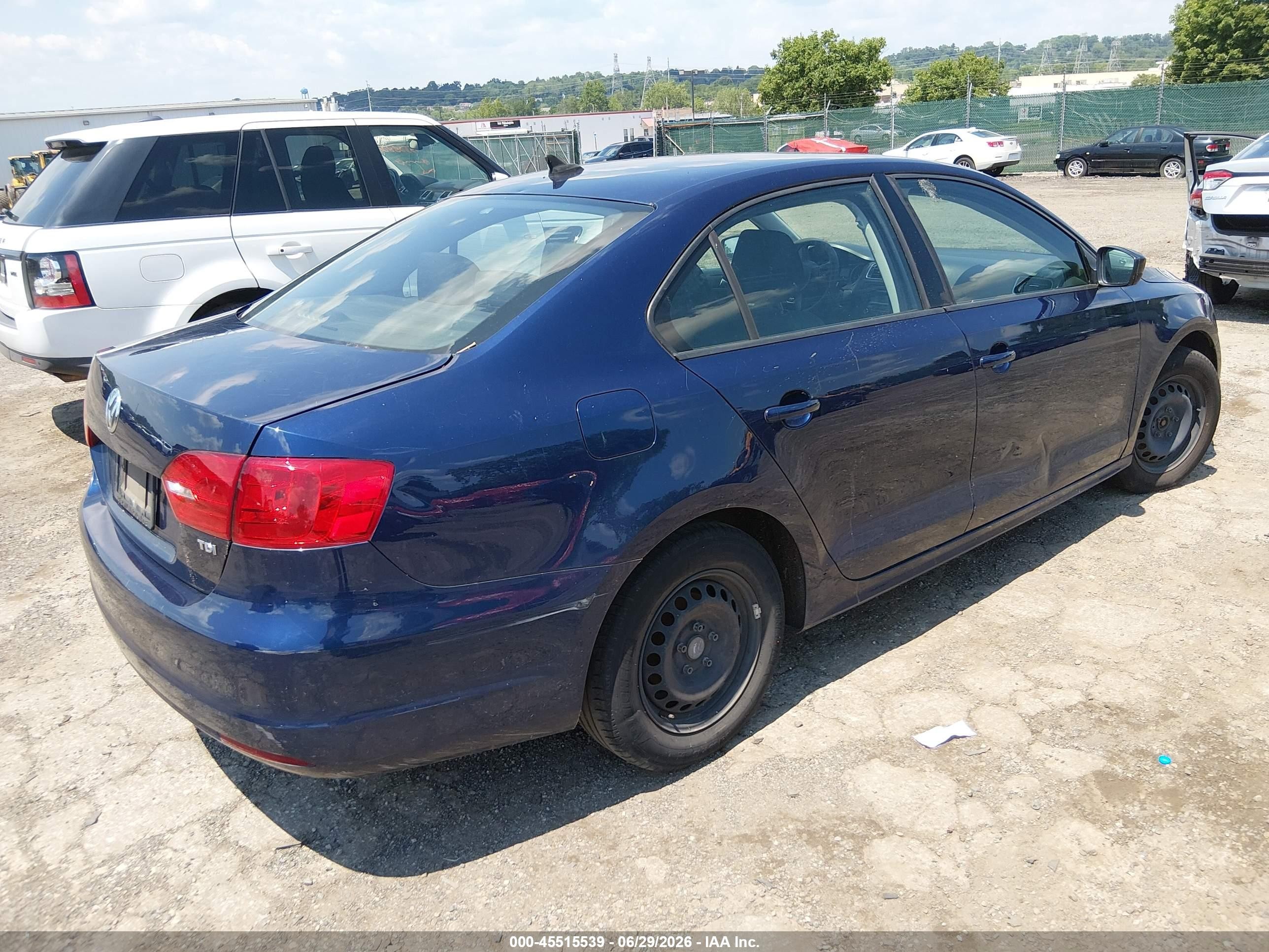 2014 Volkswagen Jetta 2.0l Tdi Value Edition Blue vin: 3VWLL7AJ0EM271341