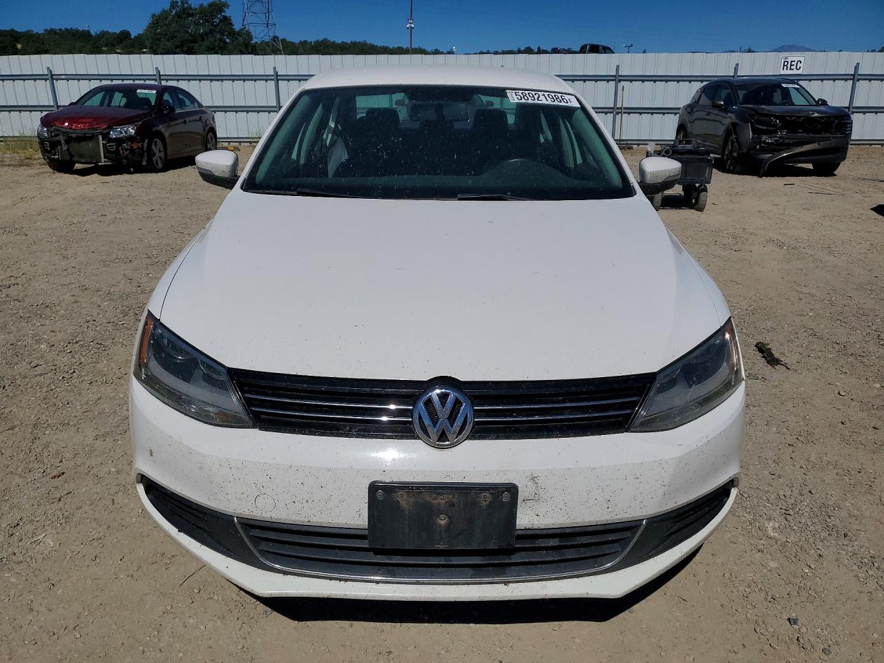 2014 Volkswagen Jetta Tdi White vin: 3VWLL7AJ0EM390698