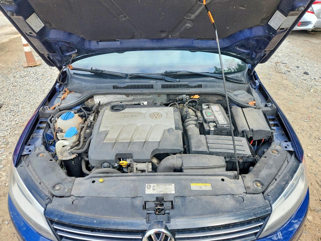 2014 Volkswagen Jetta Tdi Blue vin: 3VWLL7AJ0EM445618