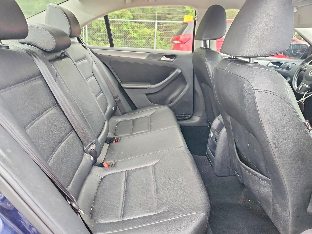 2014 Volkswagen Jetta Tdi Blue vin: 3VWLL7AJ0EM445618