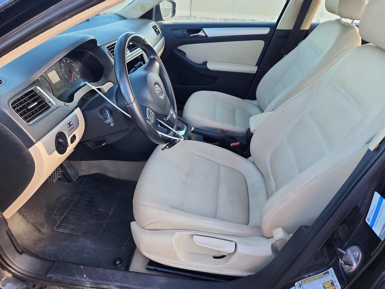 2011 Volkswagen Jetta Tdi Черный vin: 3VWLL7AJ1BM059155