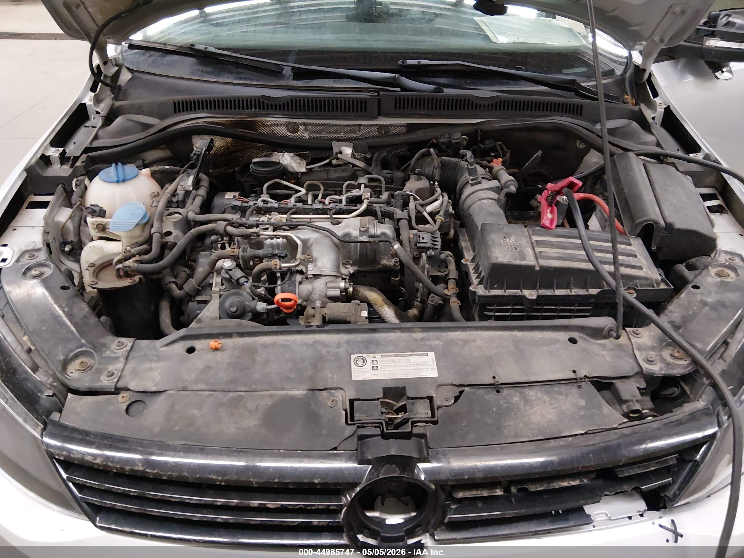 2012 Volkswagen Jetta 2.0l Tdi Серебряный vin: 3VWLL7AJ1CM010751