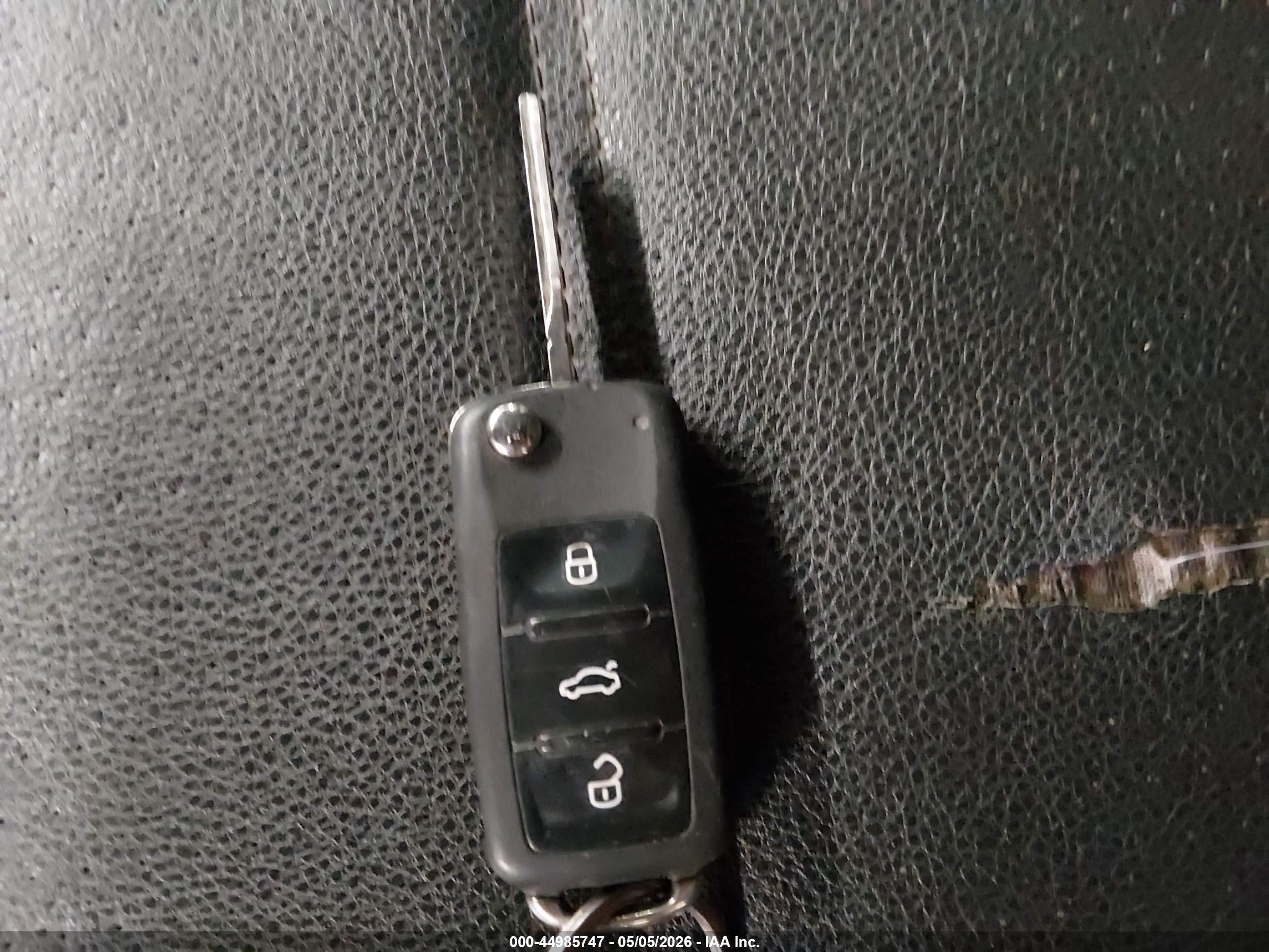 2012 Volkswagen Jetta 2.0l Tdi Серебряный vin: 3VWLL7AJ1CM010751