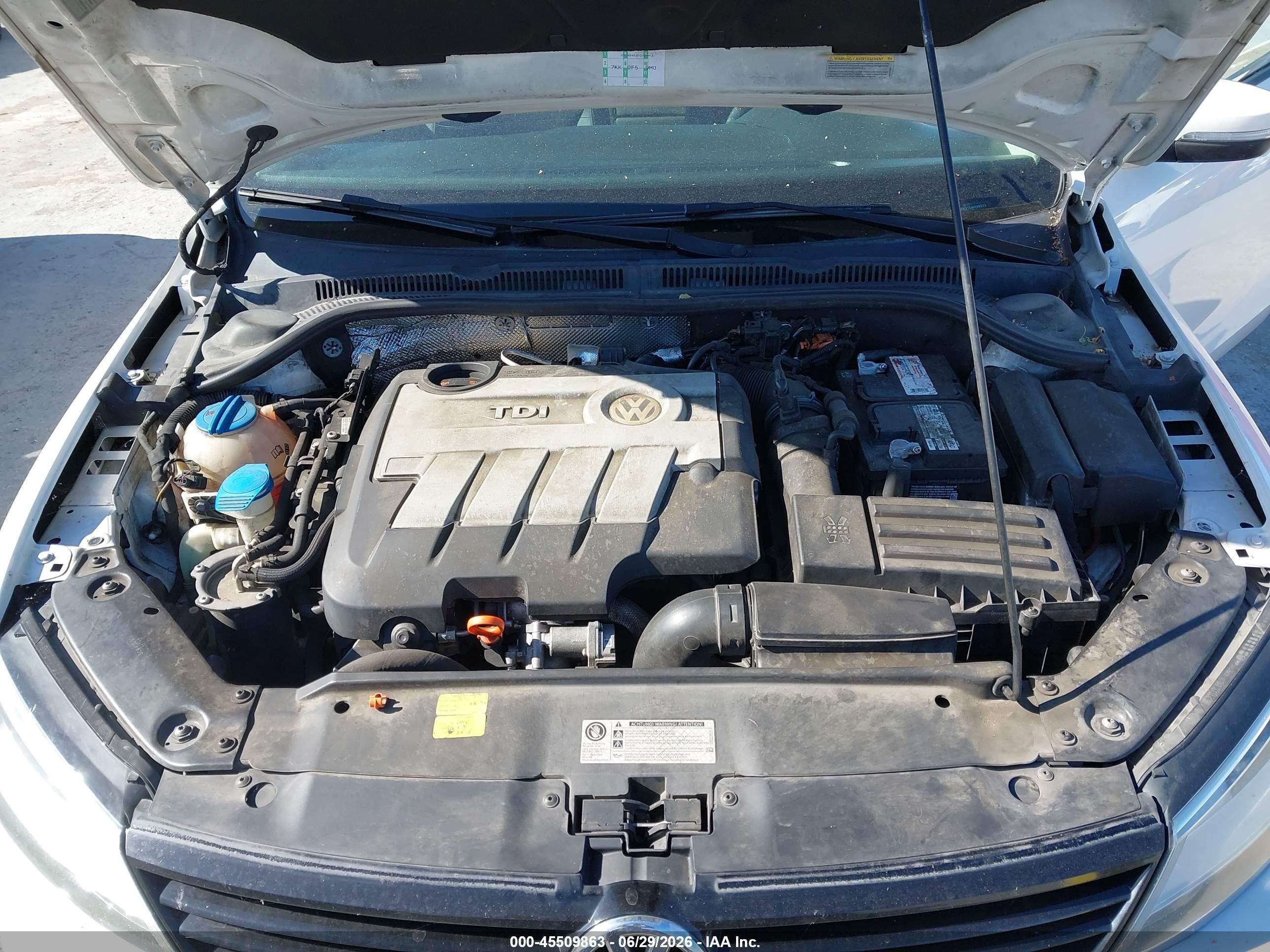 2012 Volkswagen Jetta 2.0l Tdi White vin: 3VWLL7AJ1CM428372