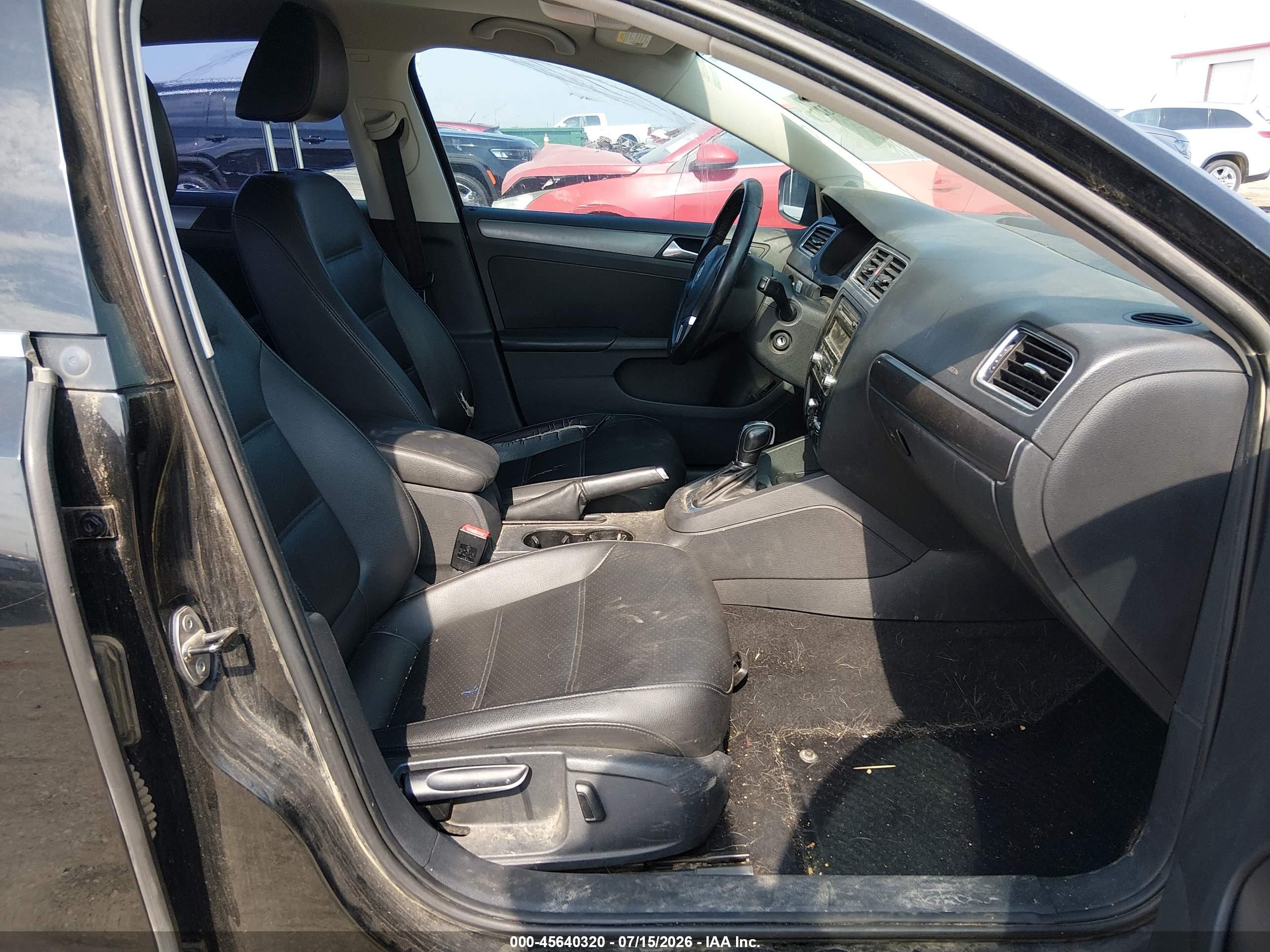 2013 Volkswagen Jetta 2.0l Tdi Черный vin: 3VWLL7AJ1DM248424