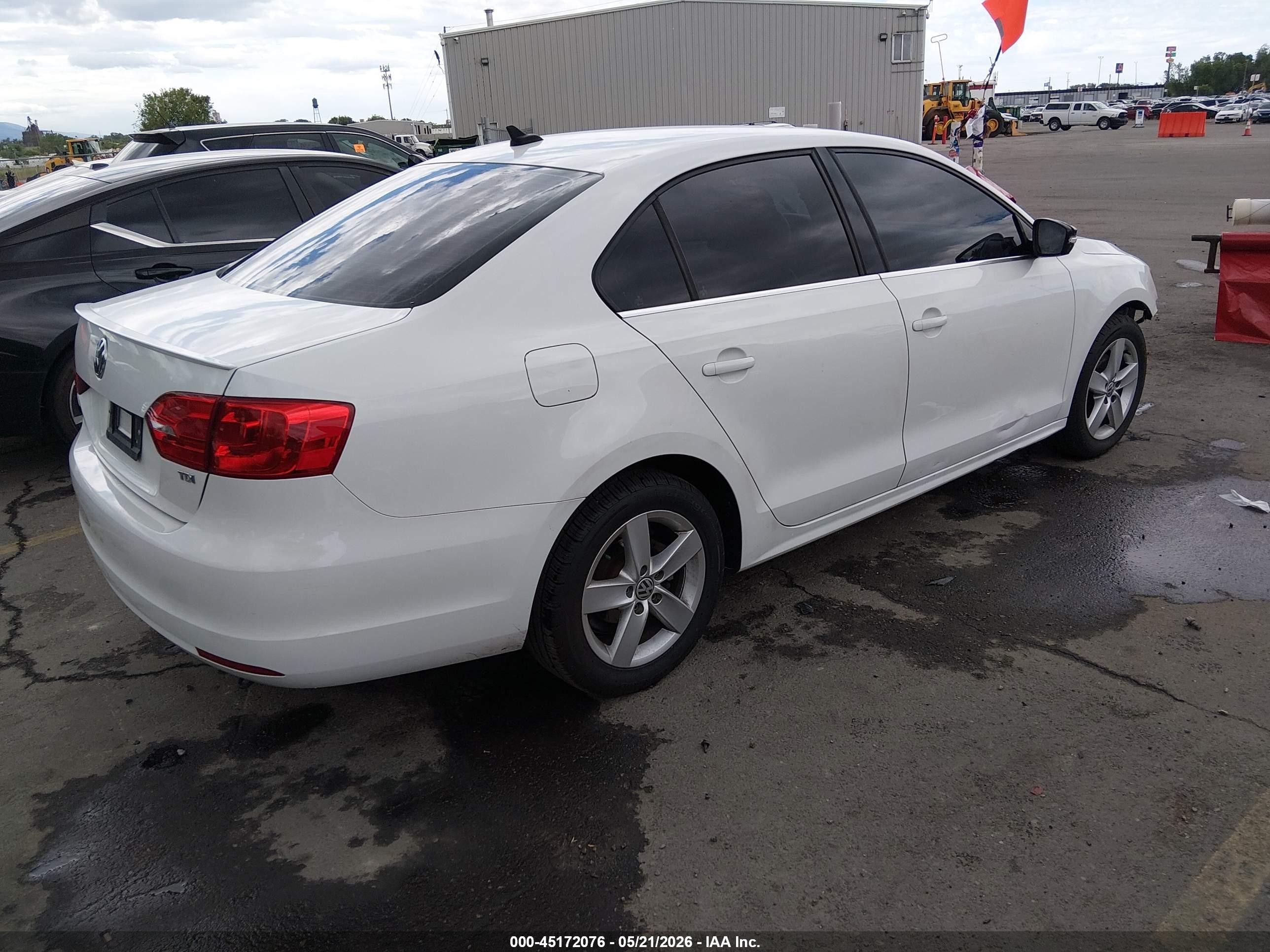 2014 Volkswagen Jetta Tdi White vin: 3VWLL7AJ1EM288293