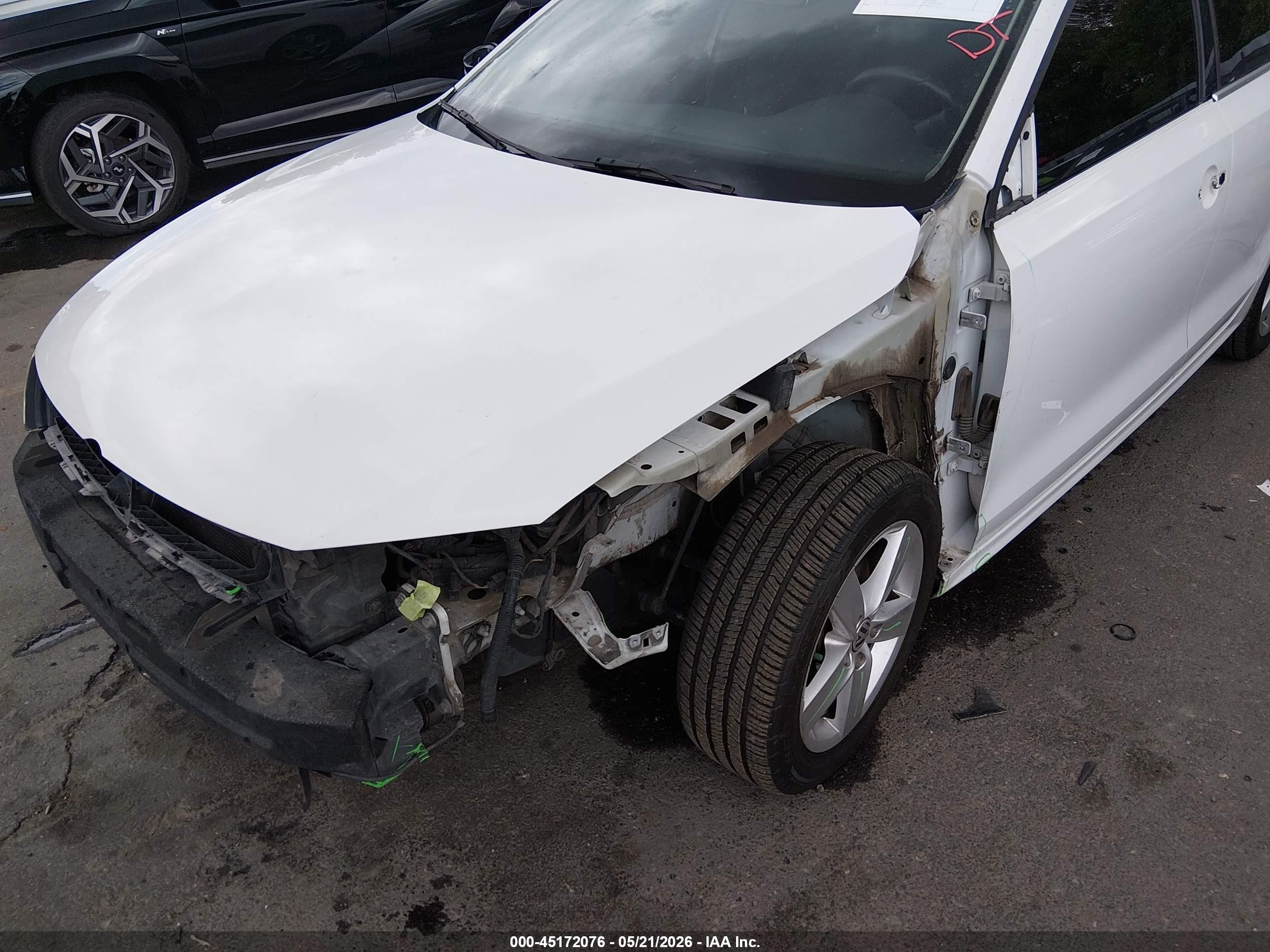 2014 Volkswagen Jetta Tdi White vin: 3VWLL7AJ1EM288293