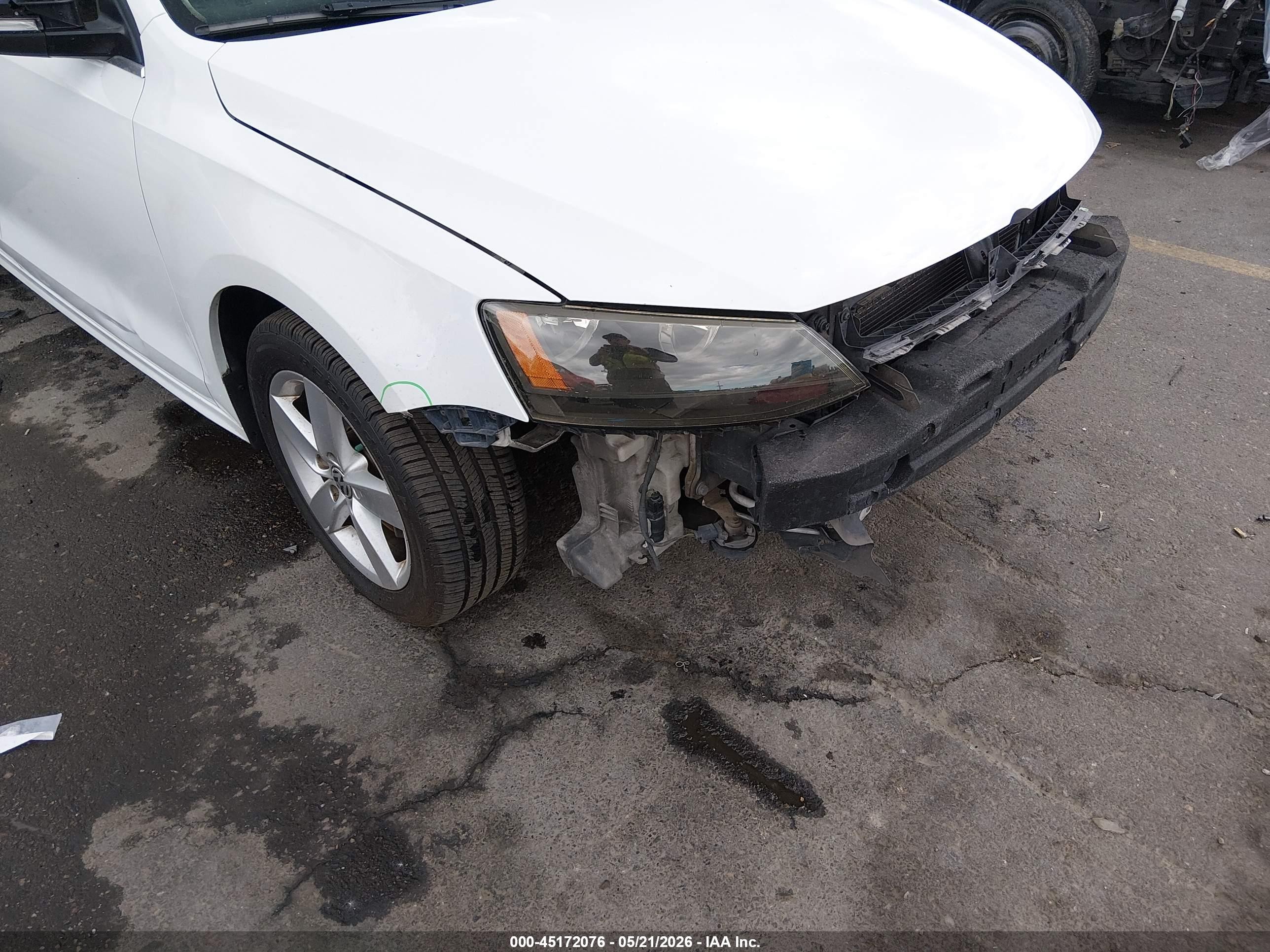 2014 Volkswagen Jetta Tdi White vin: 3VWLL7AJ1EM288293