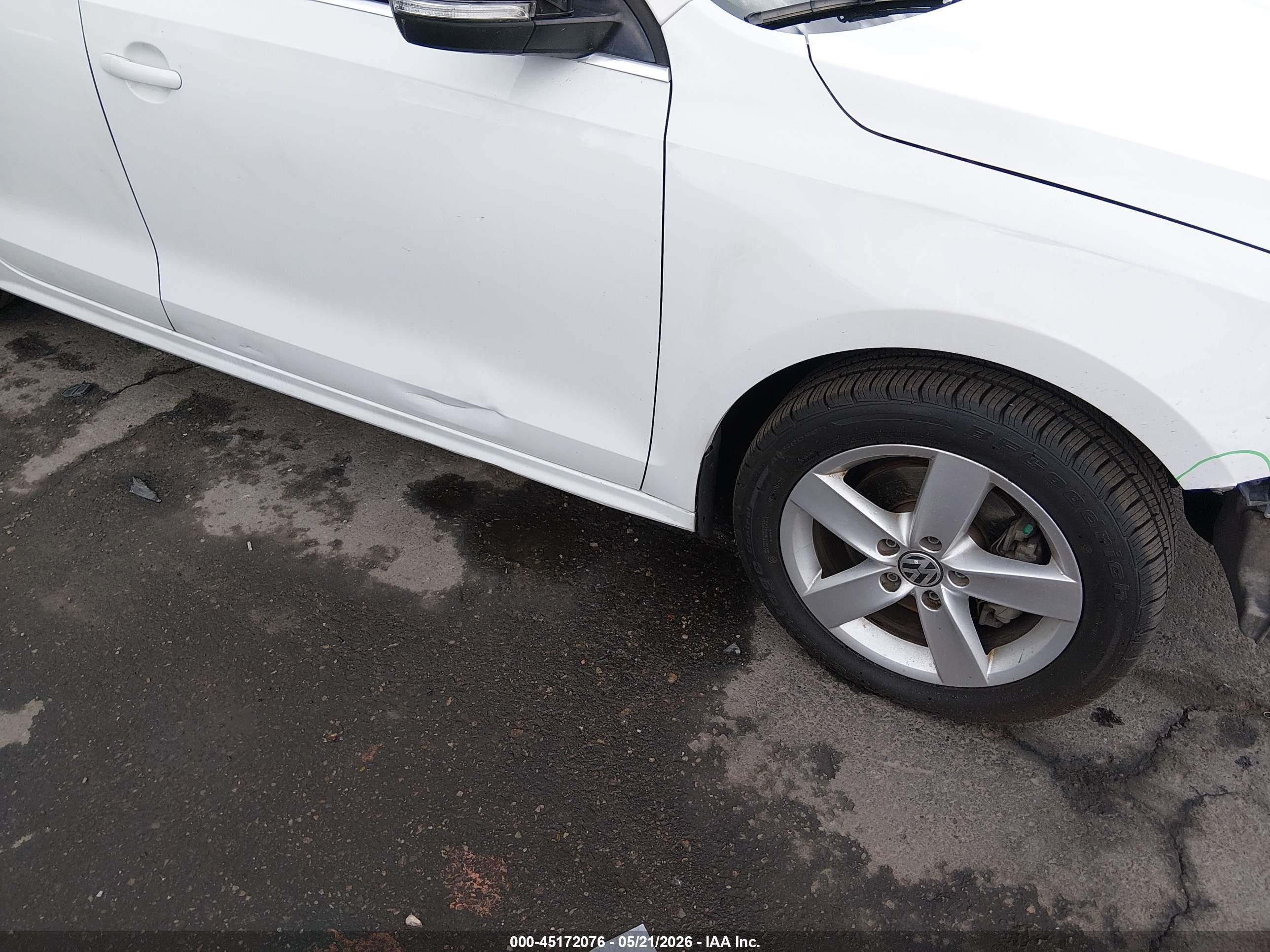 2014 Volkswagen Jetta Tdi White vin: 3VWLL7AJ1EM288293