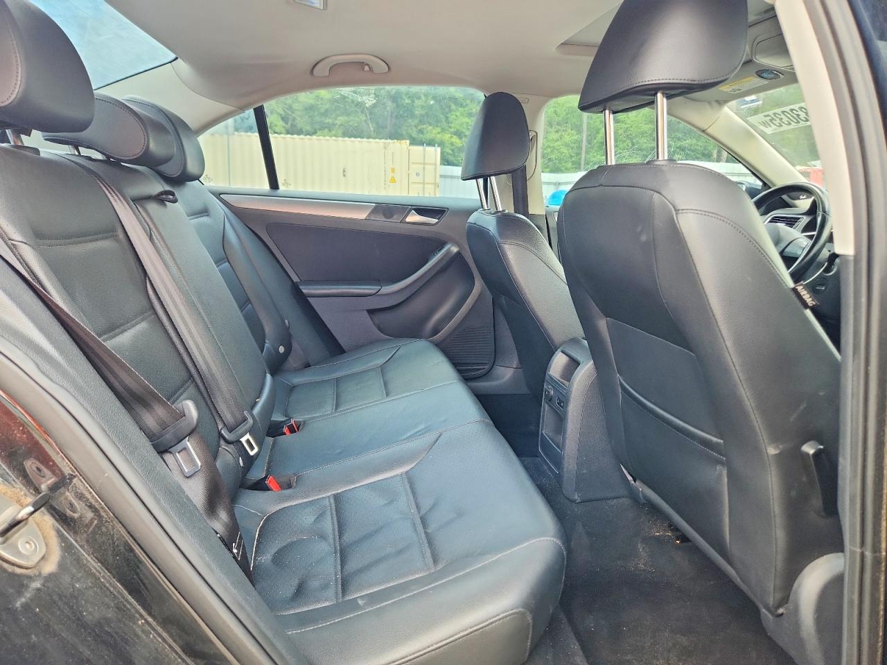 2014 Volkswagen Jetta Tdi Black vin: 3VWLL7AJ1EM366085