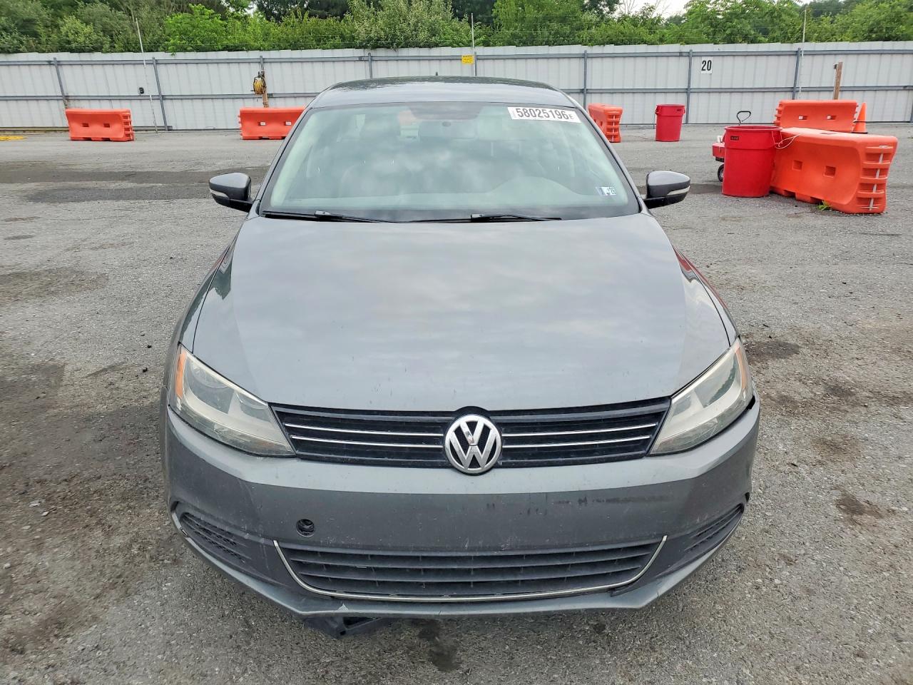 2014 Volkswagen Jetta Tdi Gray vin: 3VWLL7AJ1EM416970