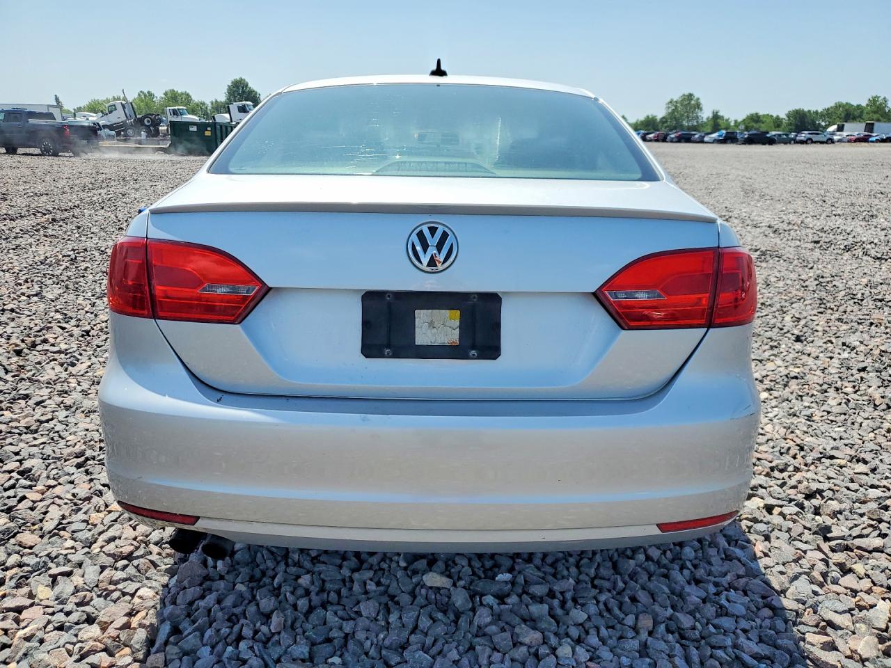 2012 Volkswagen Jetta Tdi Silver vin: 3VWLL7AJ2CM026490
