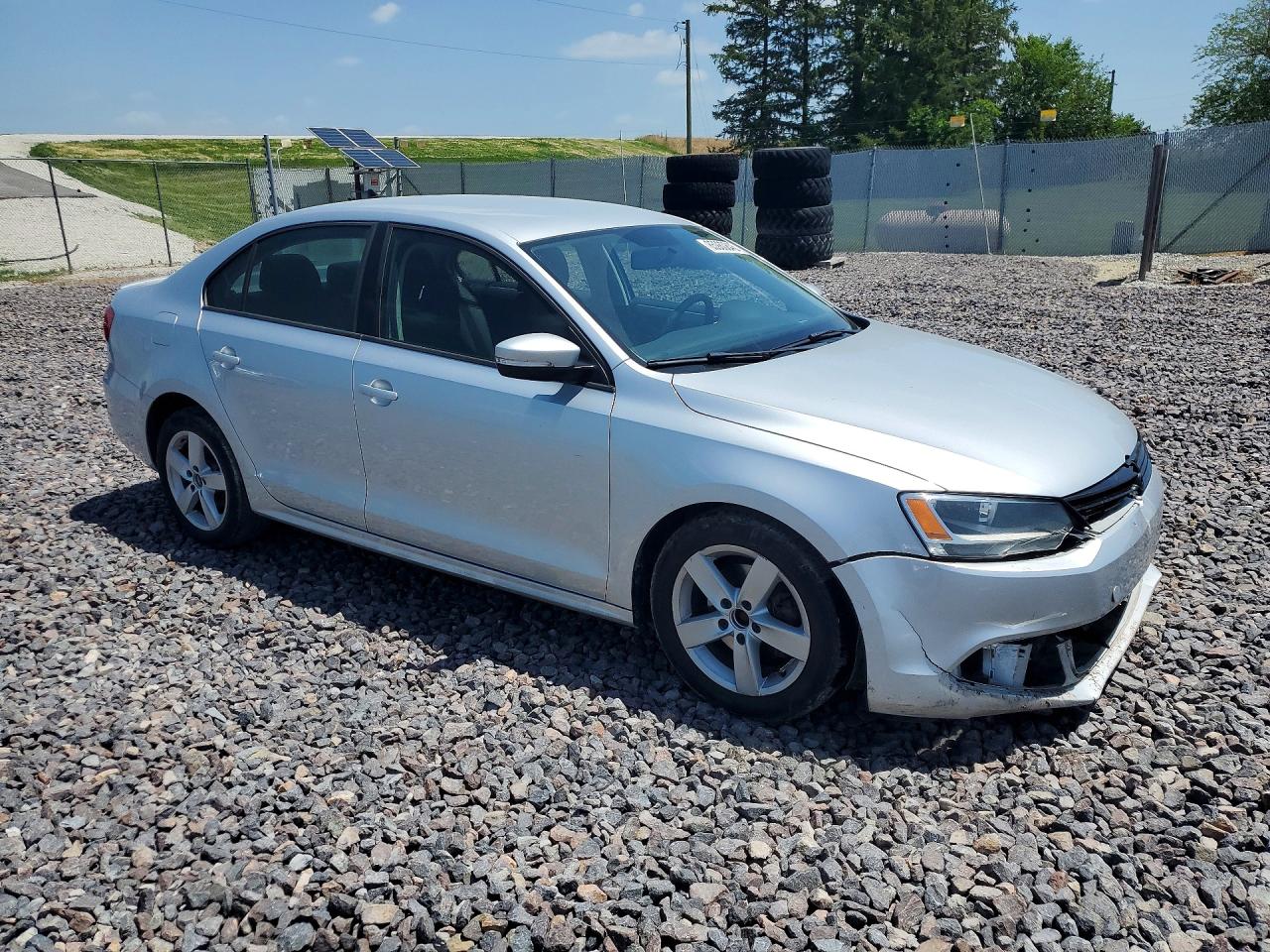2012 Volkswagen Jetta Tdi Silver vin: 3VWLL7AJ2CM026490