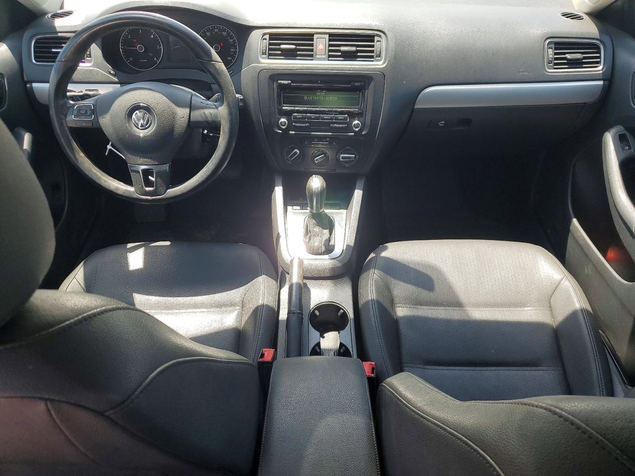 2012 Volkswagen Jetta Tdi Silver vin: 3VWLL7AJ2CM026490