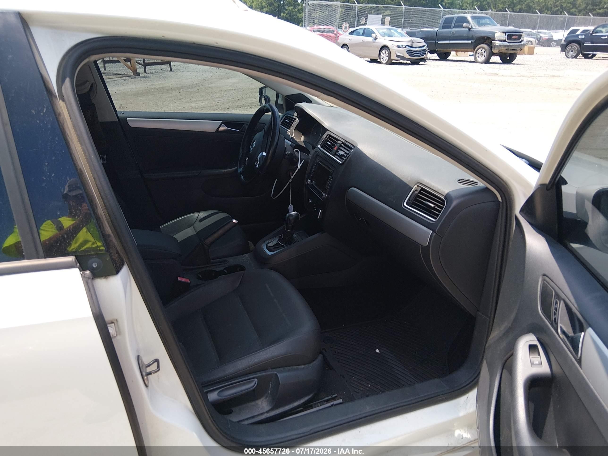 2012 Volkswagen Jetta 2.0l Tdi Белый vin: 3VWLL7AJ2CM033021
