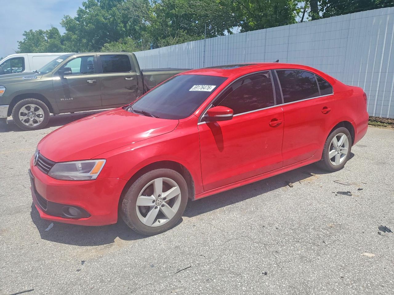 2012 Volkswagen Jetta Tdi Red vin: 3VWLL7AJ2CM393518