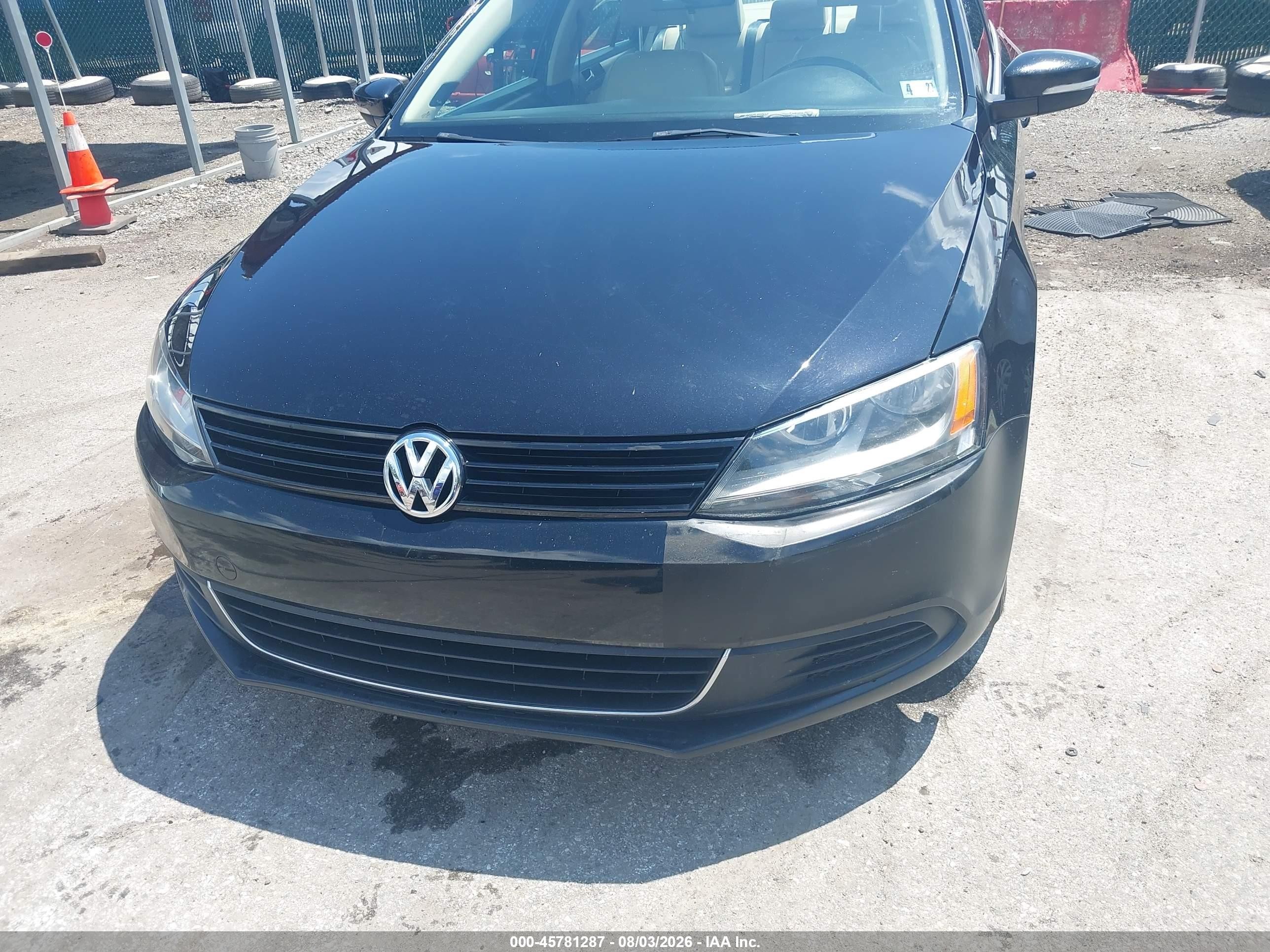 2013 Volkswagen Jetta 2.0l Tdi Black vin: 3VWLL7AJ2DM366109