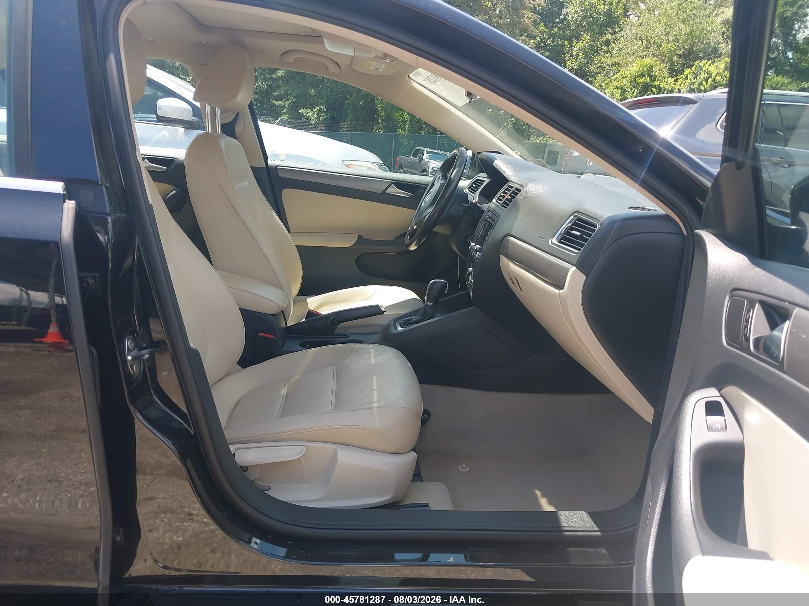 2013 Volkswagen Jetta 2.0l Tdi Black vin: 3VWLL7AJ2DM366109