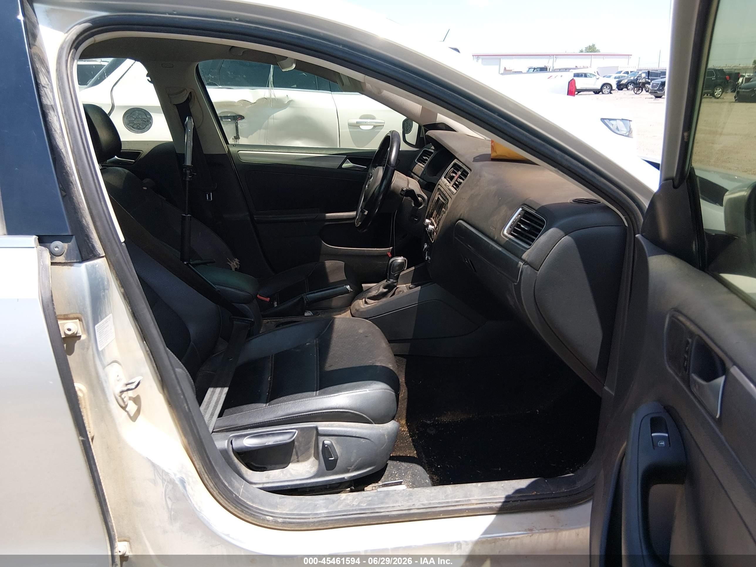2013 Volkswagen Jetta 2.0l Tdi Silver vin: 3VWLL7AJ2DM419598