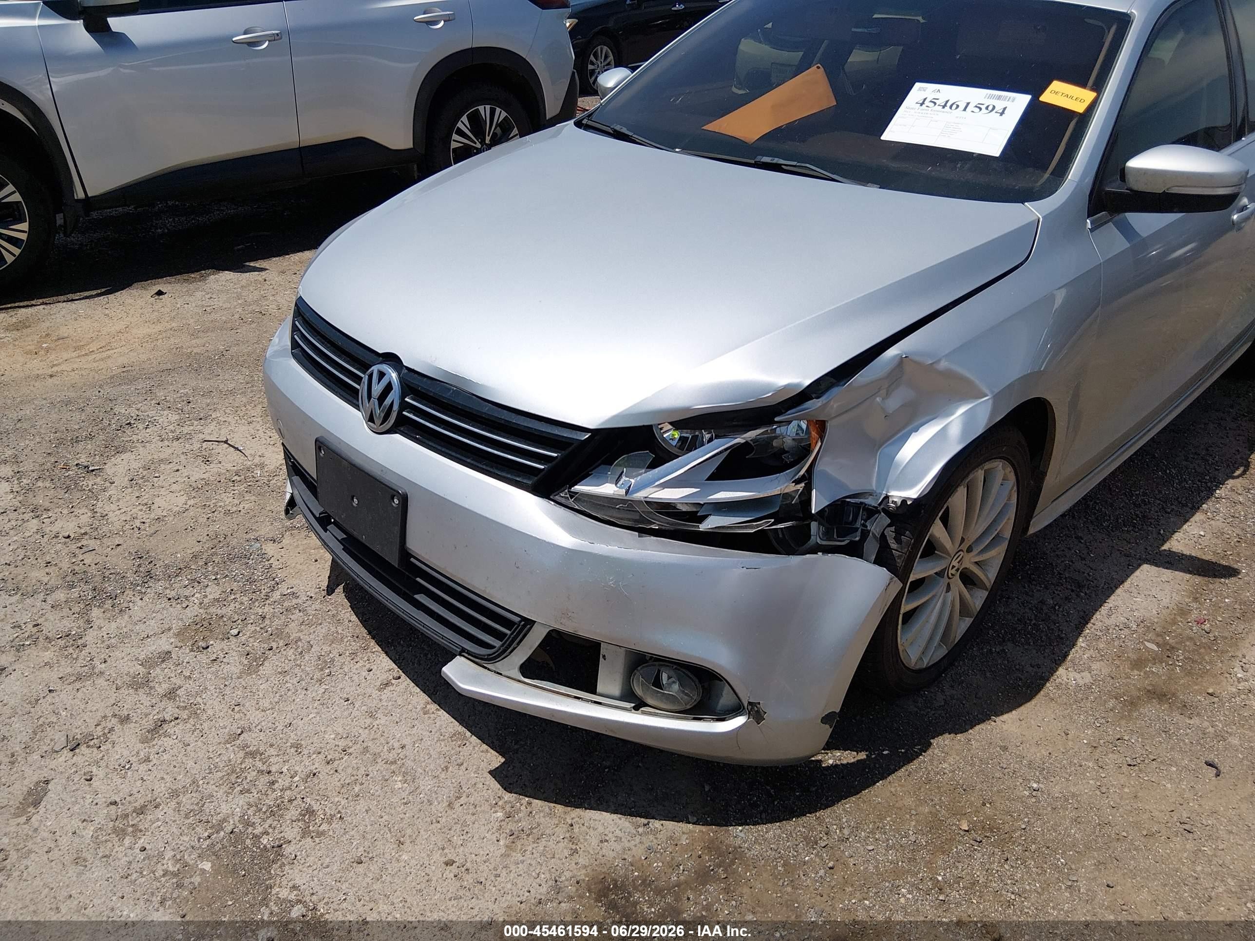 2013 Volkswagen Jetta 2.0l Tdi Silver vin: 3VWLL7AJ2DM419598