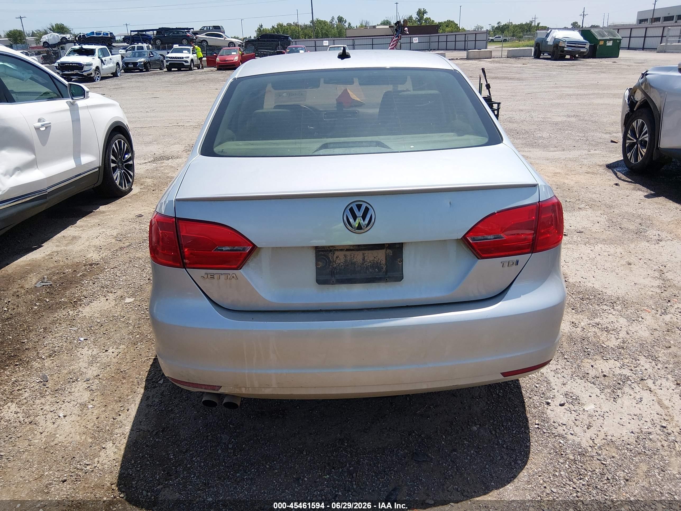 2013 Volkswagen Jetta 2.0l Tdi Silver vin: 3VWLL7AJ2DM419598