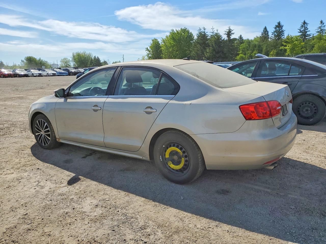 2014 Volkswagen Jetta Tdi Cream vin: 3VWLL7AJ2EM259112