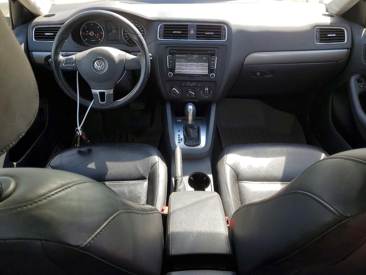 2014 Volkswagen Jetta Tdi Cream vin: 3VWLL7AJ2EM259112