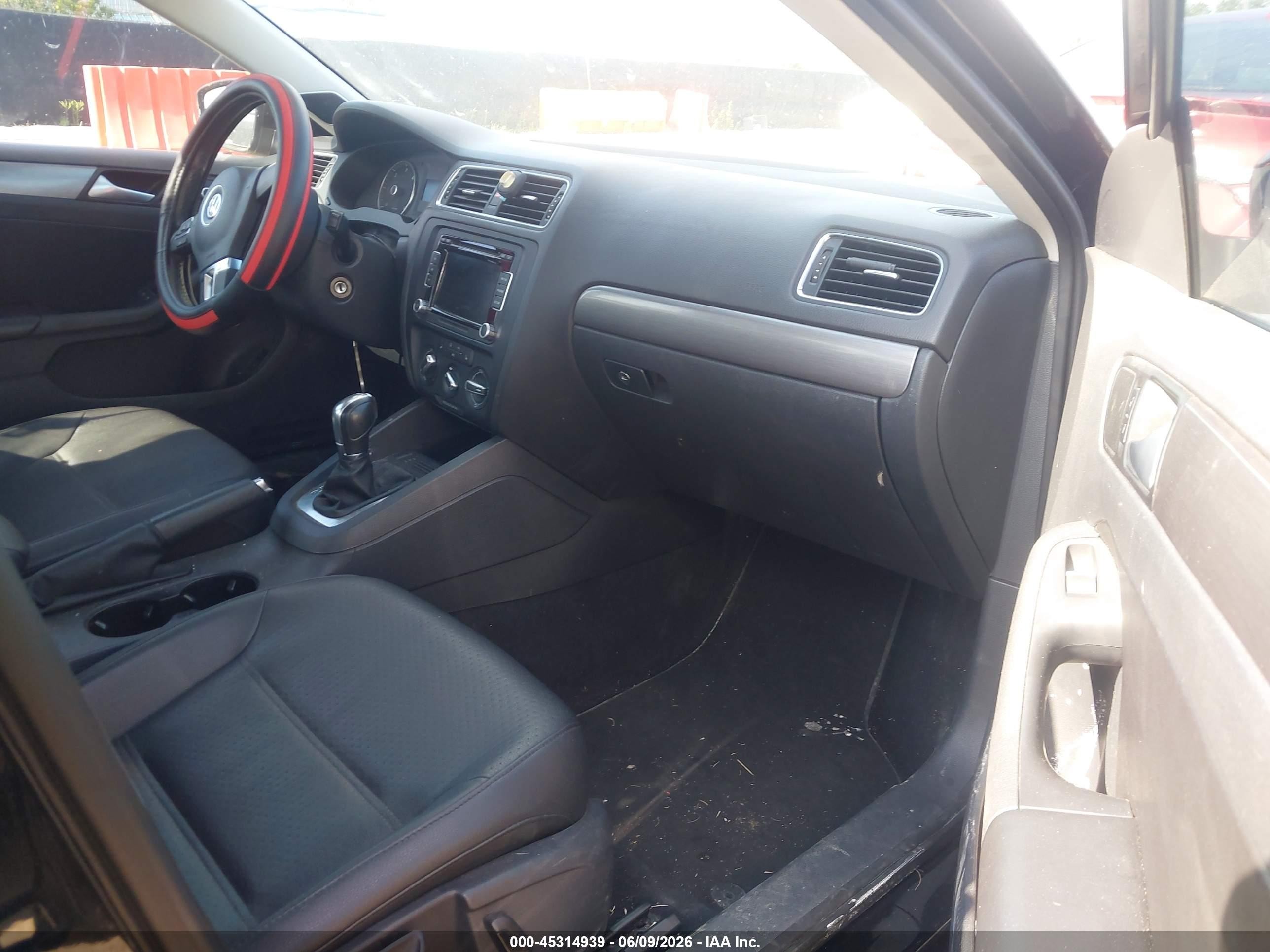 2014 Volkswagen Jetta 2.0l Tdi Черный vin: 3VWLL7AJ2EM394476