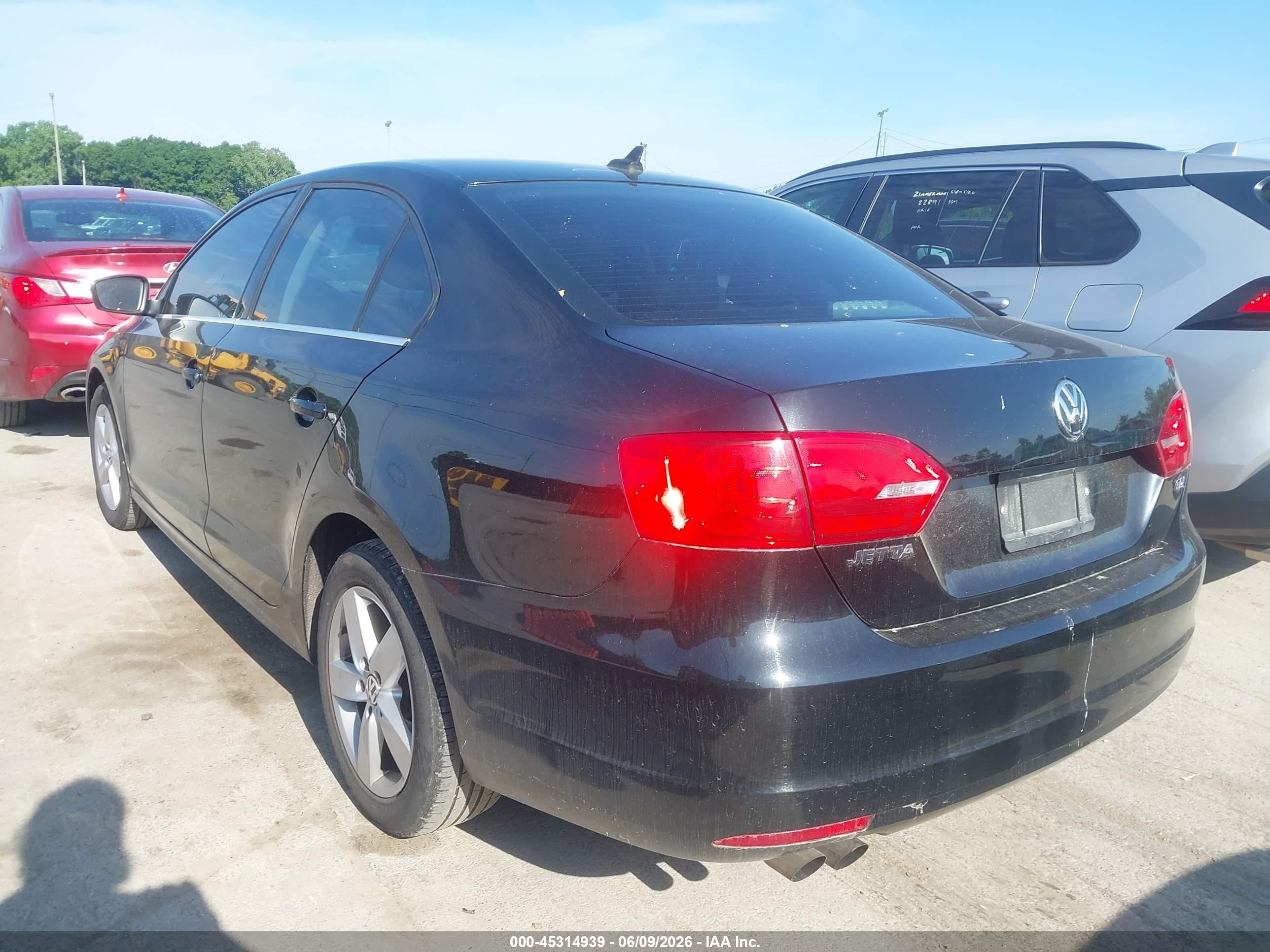 2014 Volkswagen Jetta 2.0l Tdi Черный vin: 3VWLL7AJ2EM394476
