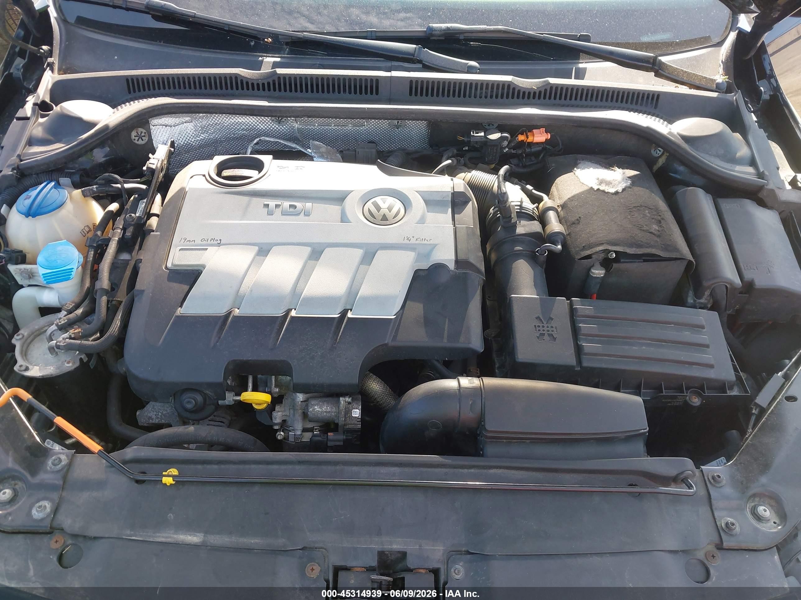 2014 Volkswagen Jetta 2.0l Tdi Черный vin: 3VWLL7AJ2EM394476
