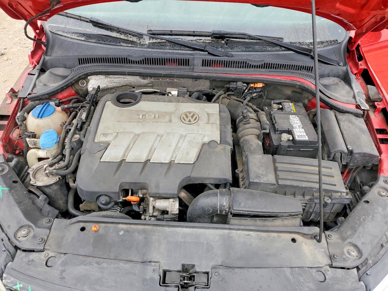 2012 Volkswagen Jetta Tdi Red vin: 3VWLL7AJ3CM093003