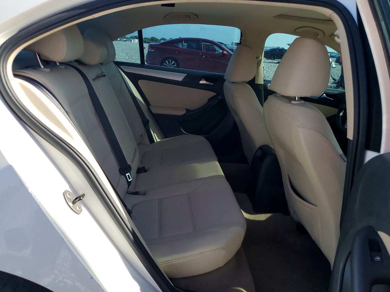 2012 Volkswagen Jetta Tdi White vin: 3VWLL7AJ3CM367414