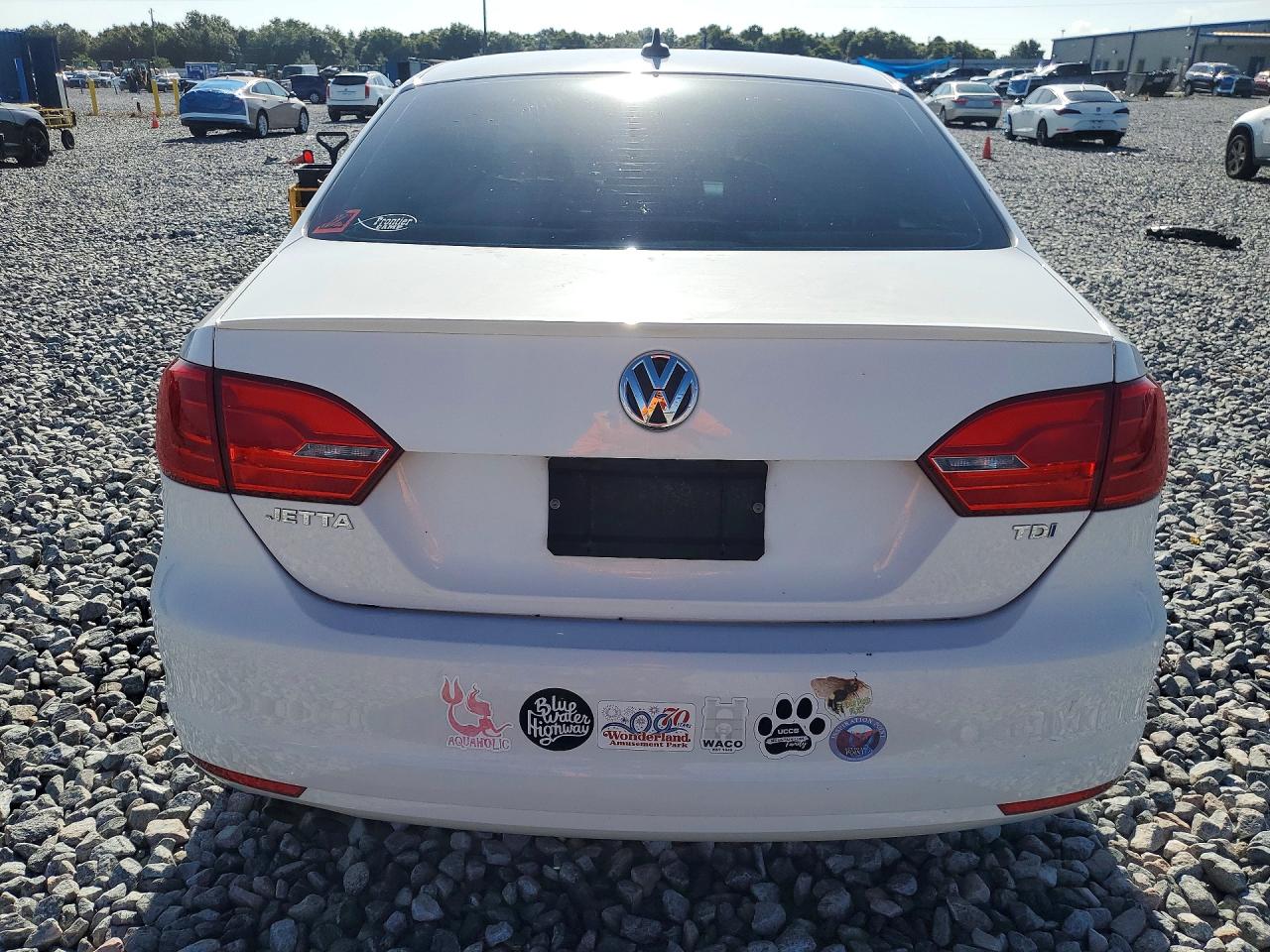 2012 Volkswagen Jetta Tdi White vin: 3VWLL7AJ3CM367414