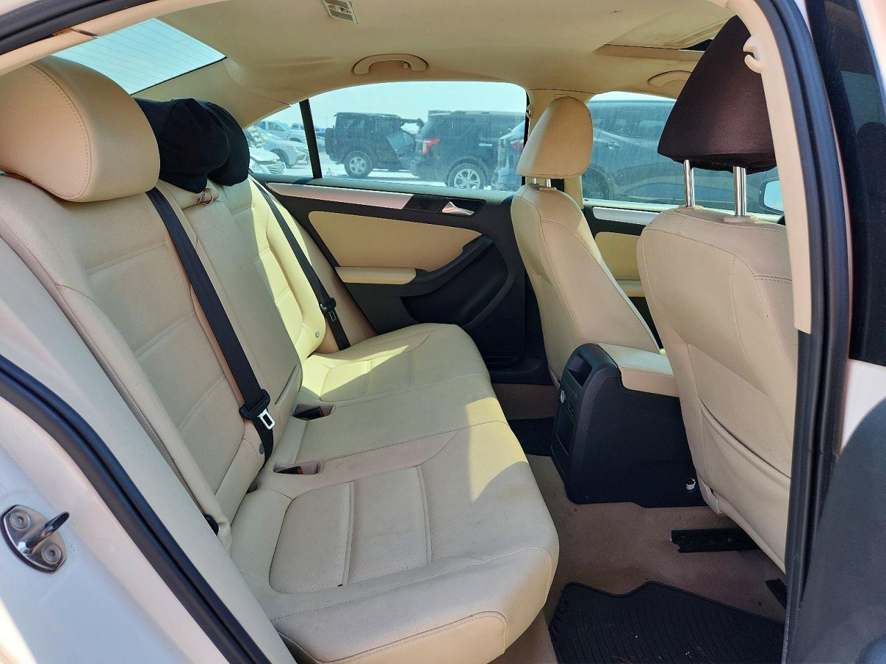 2012 Volkswagen Jetta Tdi White vin: 3VWLL7AJ3CM426140