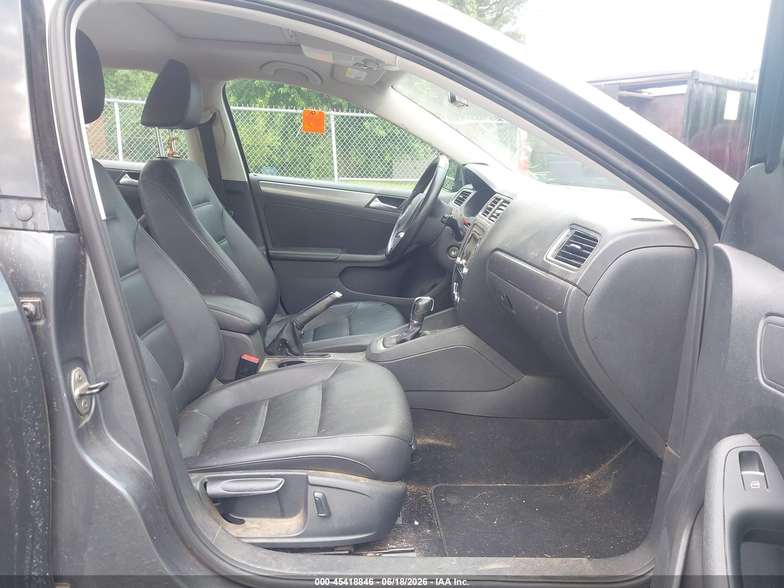 2013 Volkswagen Jetta 2.0l Tdi Gray vin: 3VWLL7AJ3DM389754
