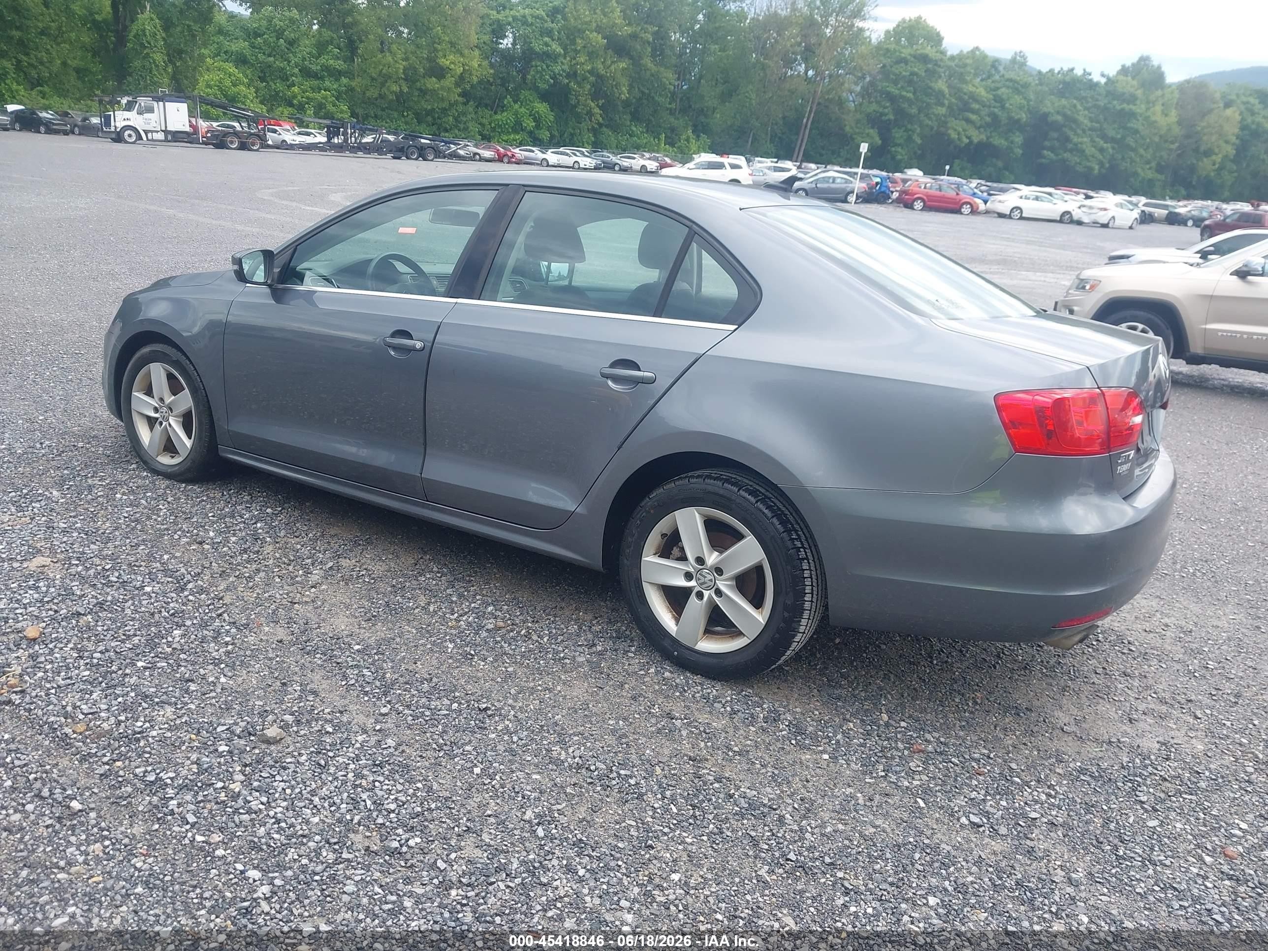 2013 Volkswagen Jetta 2.0l Tdi Gray vin: 3VWLL7AJ3DM389754