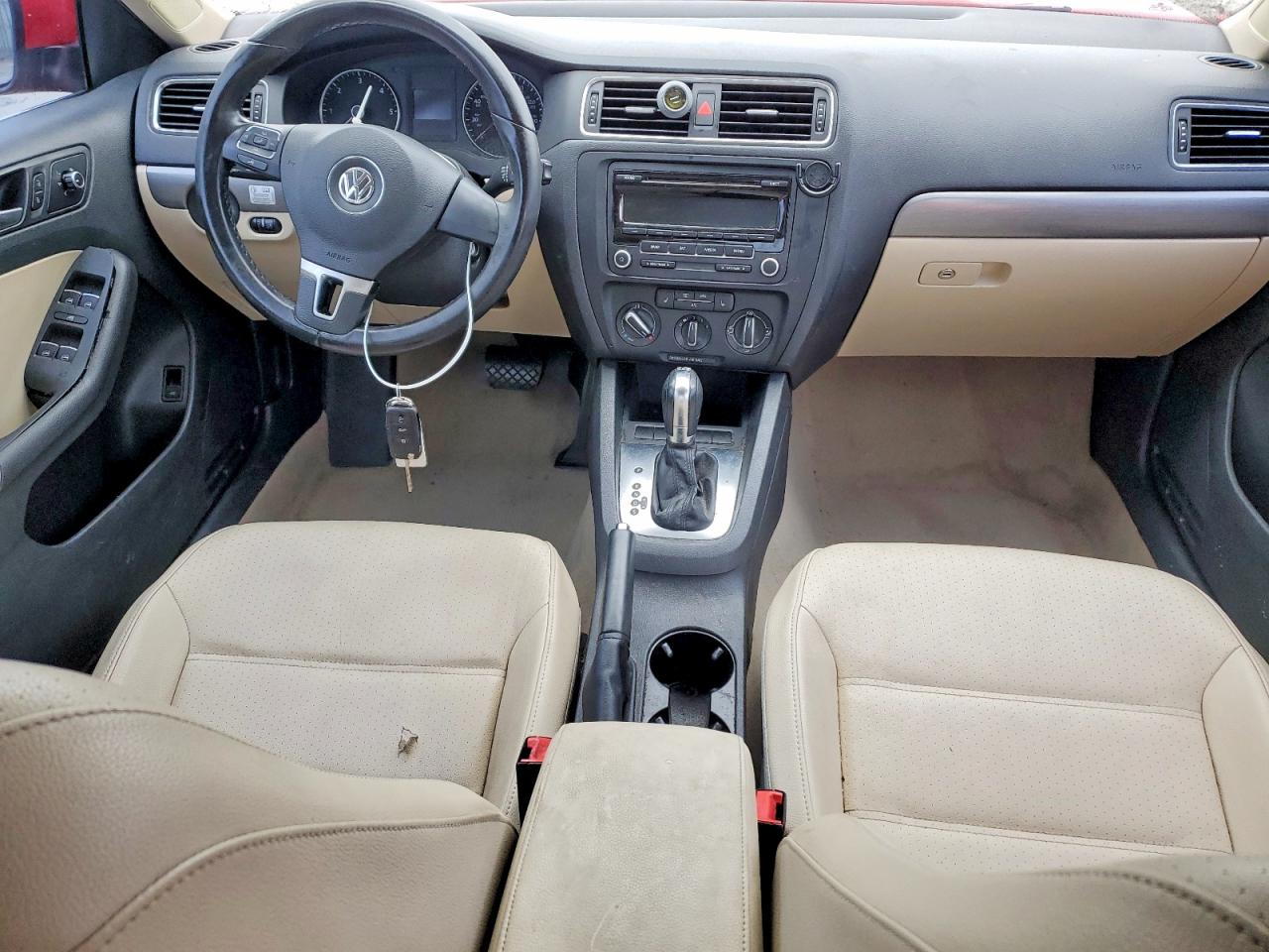 2013 Volkswagen Jetta Tdi Red vin: 3VWLL7AJ3DM421442